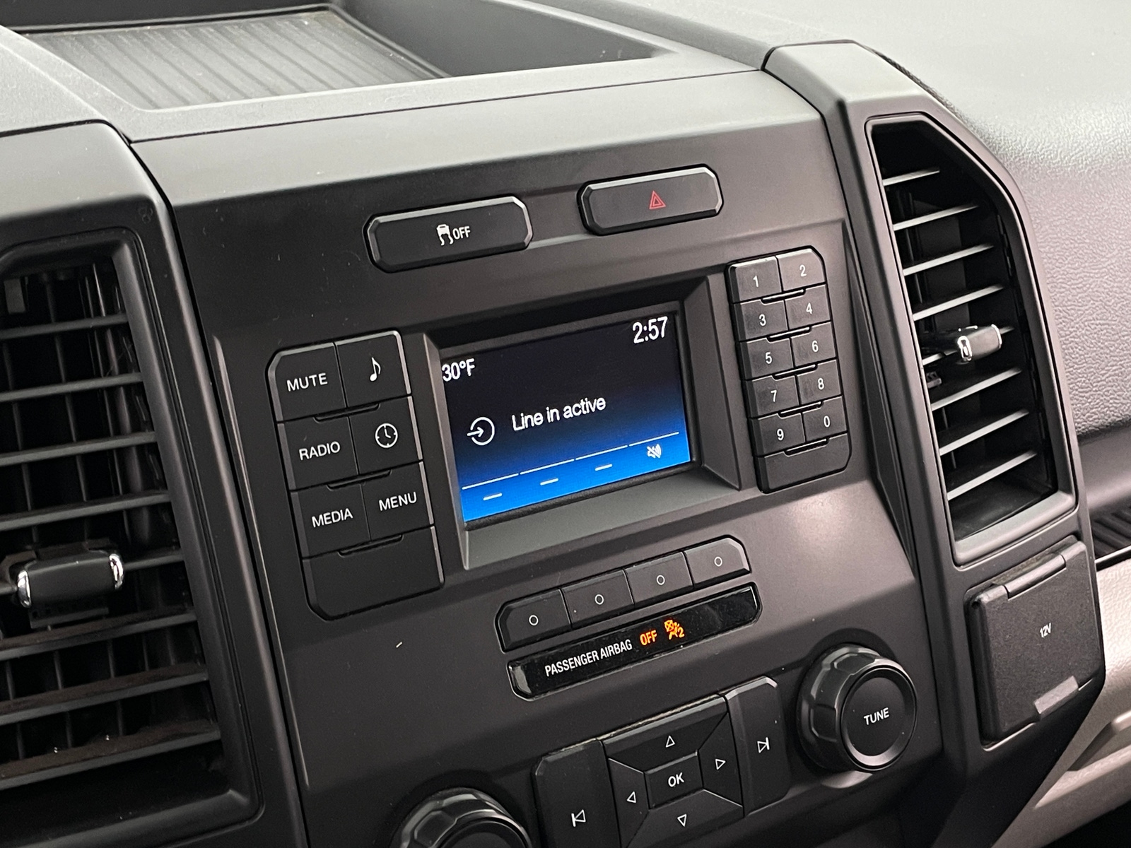 Thumbnail: 2016 Ford Econoline - 4