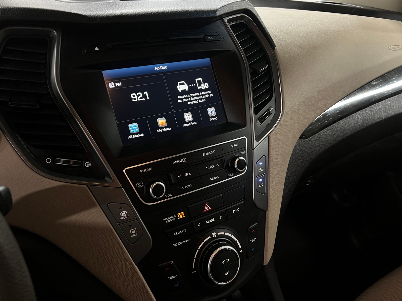 Thumbnail: 2017 Hyundai Santa Fe - 4