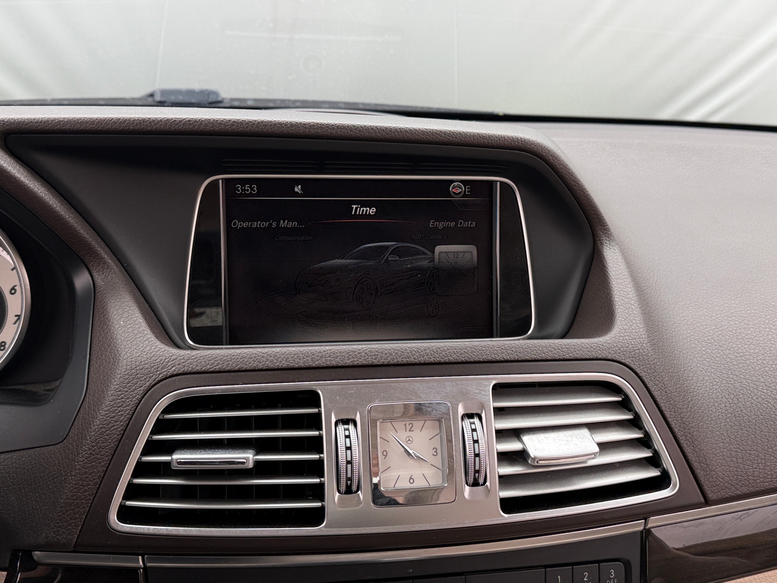 Thumbnail: 2017 Mercedes-Benz E-Class - 2