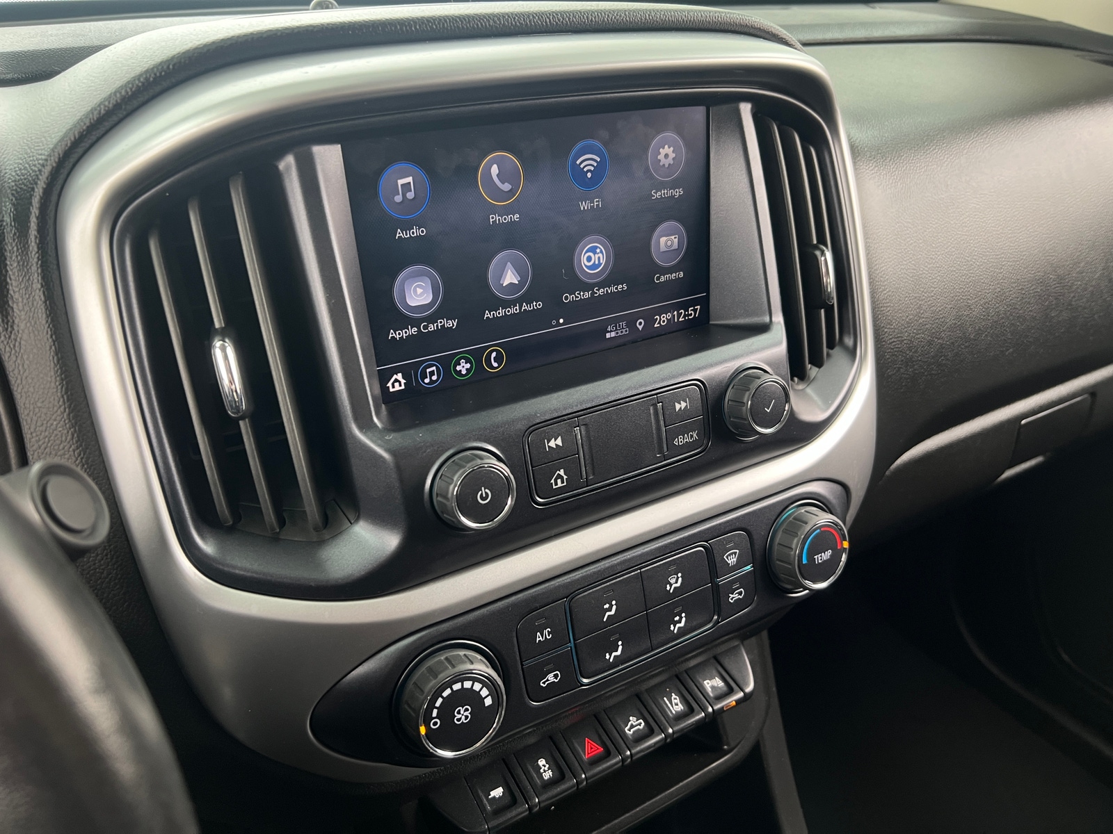 Thumbnail: 2022 Chevrolet Colorado - 3