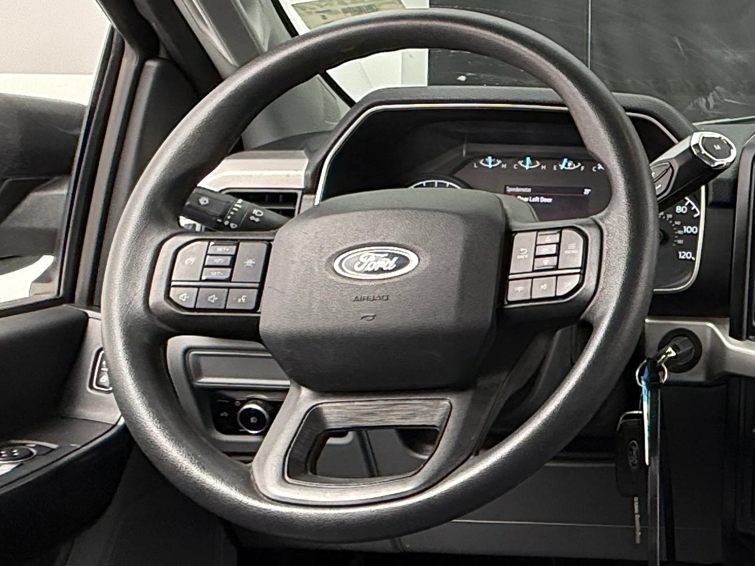 Thumbnail: 2023 Ford Econoline - 4