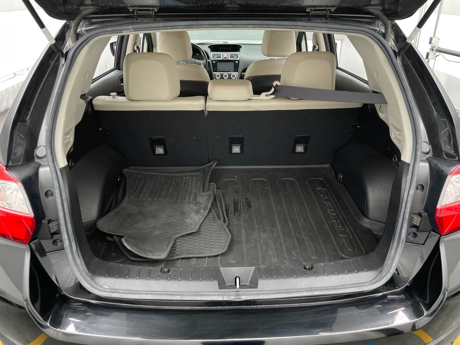 Thumbnail: 2017 Subaru Crosstrek - 6