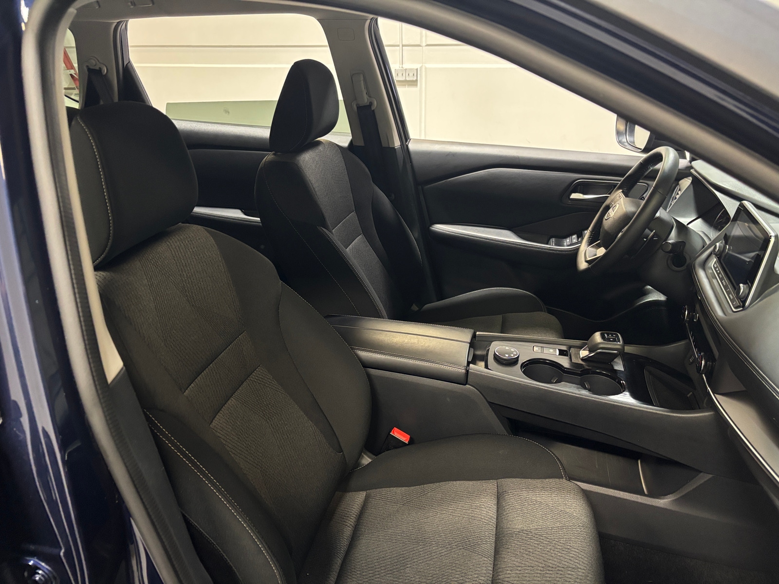 Thumbnail: 2025 Nissan Rogue - 2