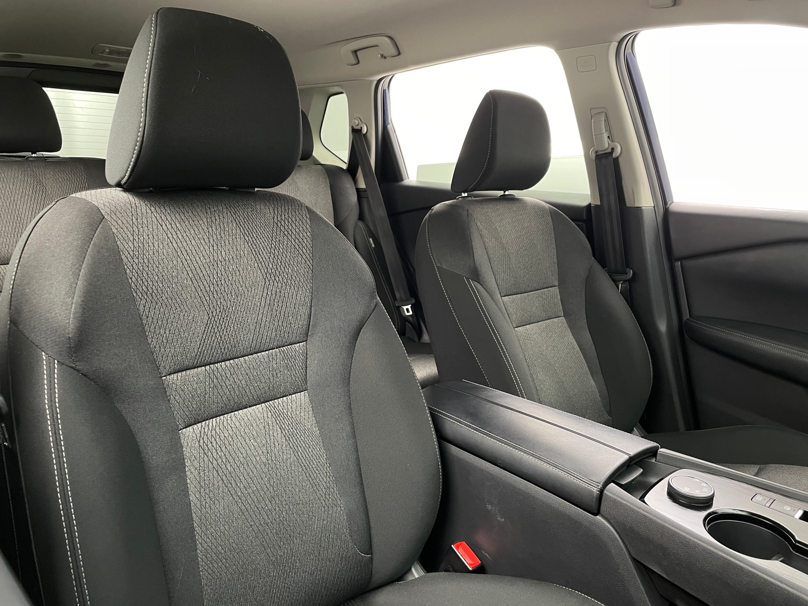 Thumbnail: 2025 Nissan Rogue - 2