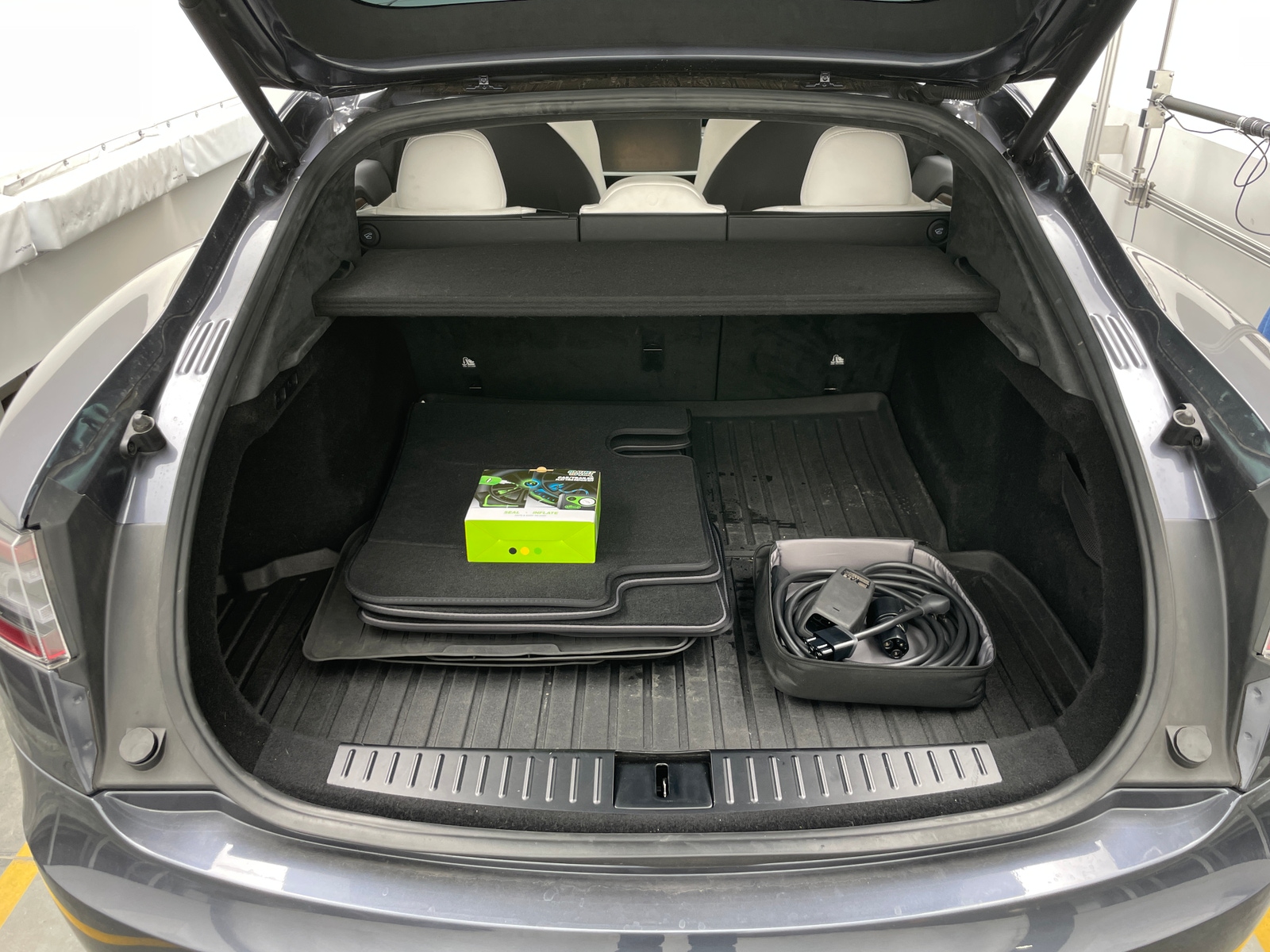 Thumbnail: 2022 Tesla Model S - 6