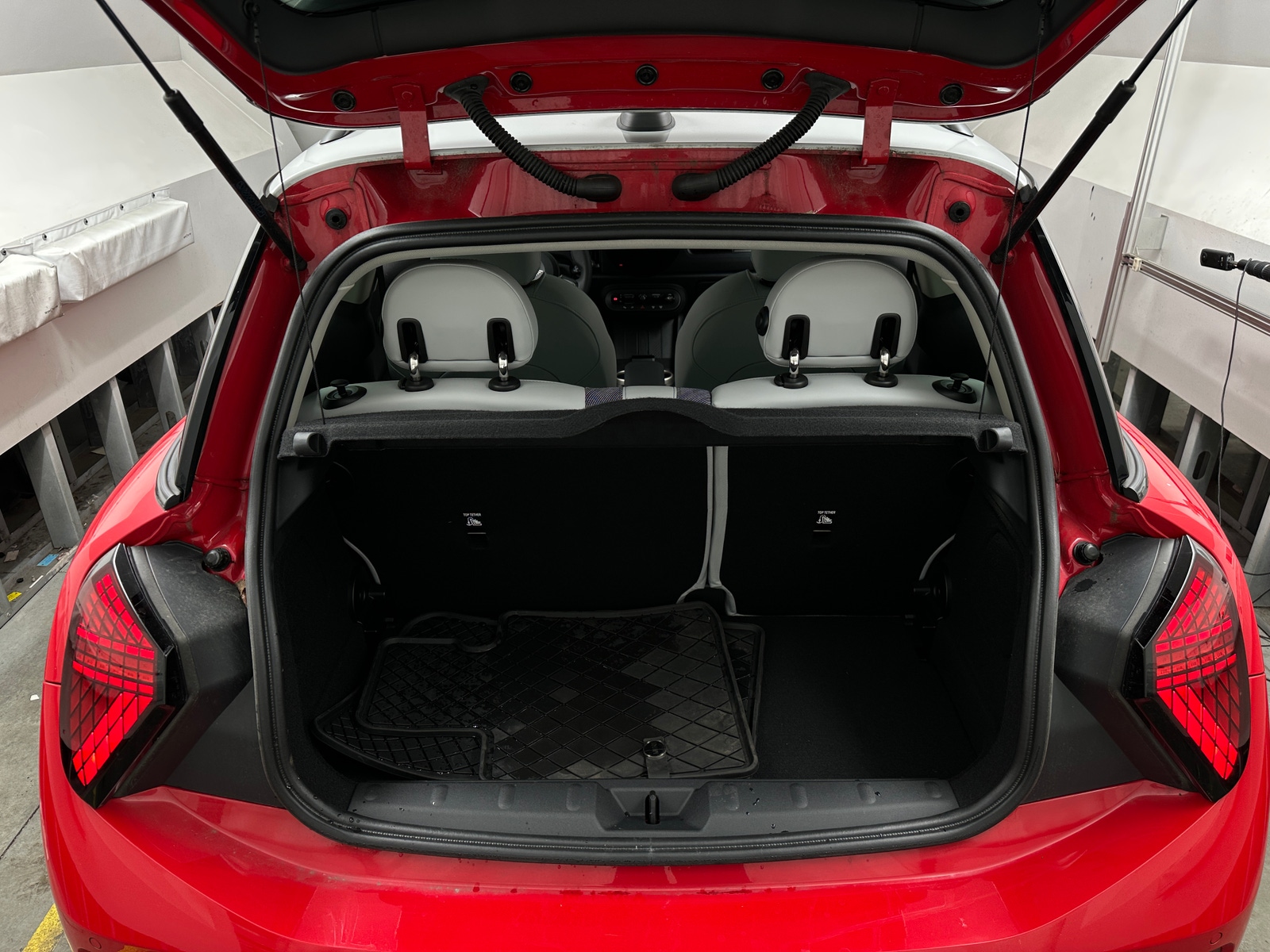 Thumbnail: 2025 MINI Cooper Hardtop - 6