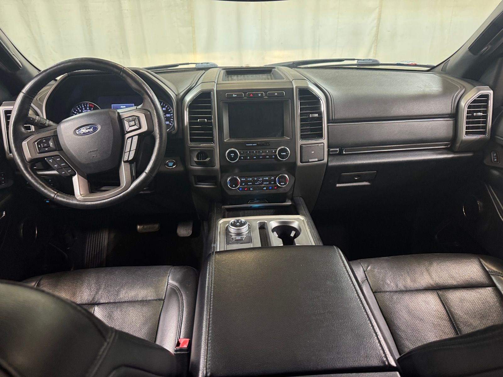 Thumbnail: 2020 Ford Expedition MAX - 3