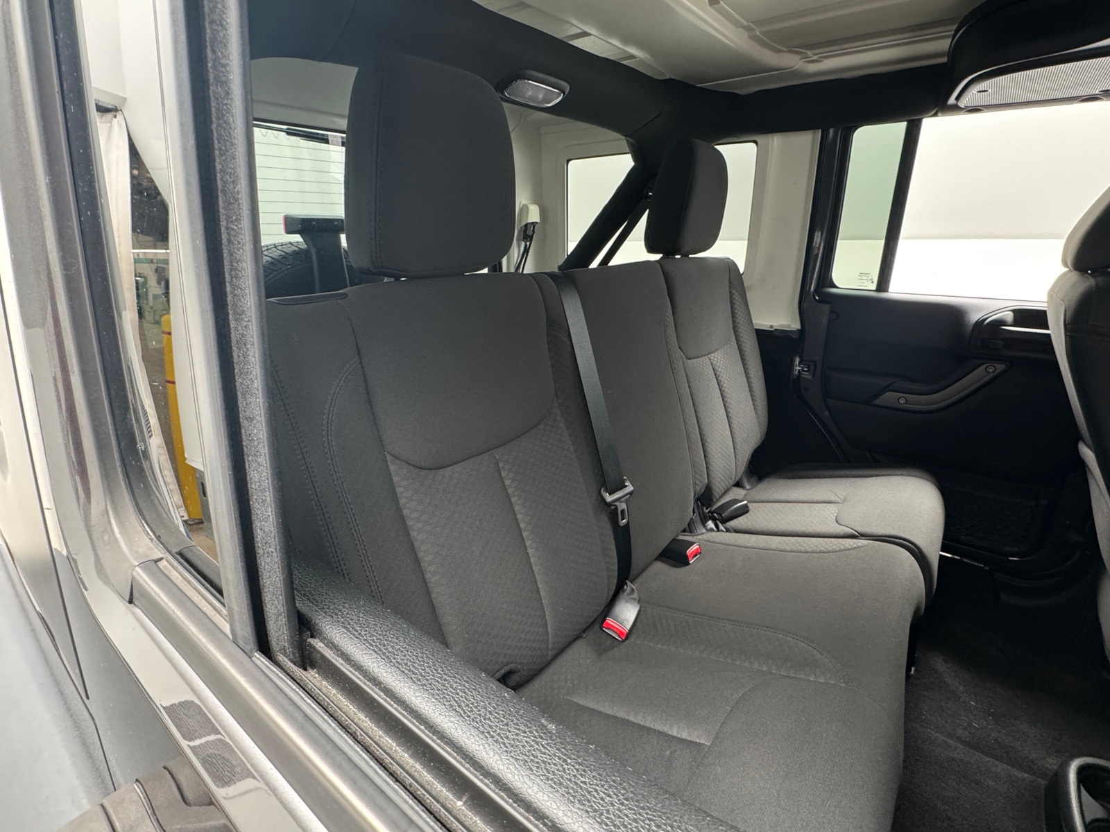 Thumbnail: 2017 Jeep Wrangler - 6