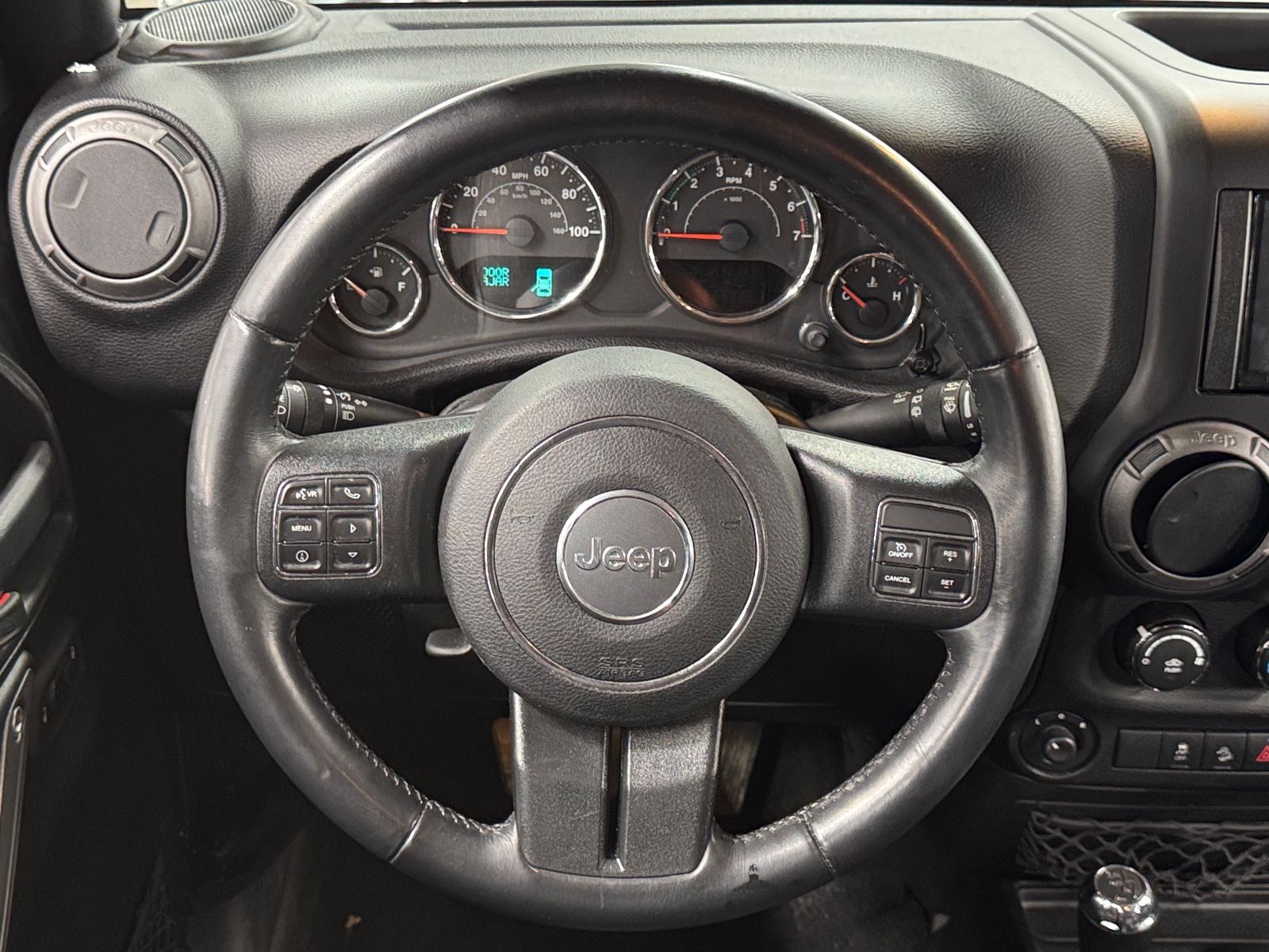 Thumbnail: 2017 Jeep Wrangler - 5