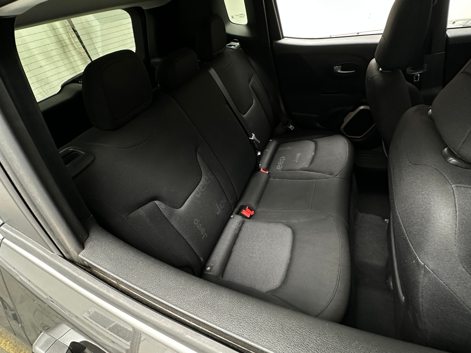 Thumbnail: 2017 Jeep Renegade - 6