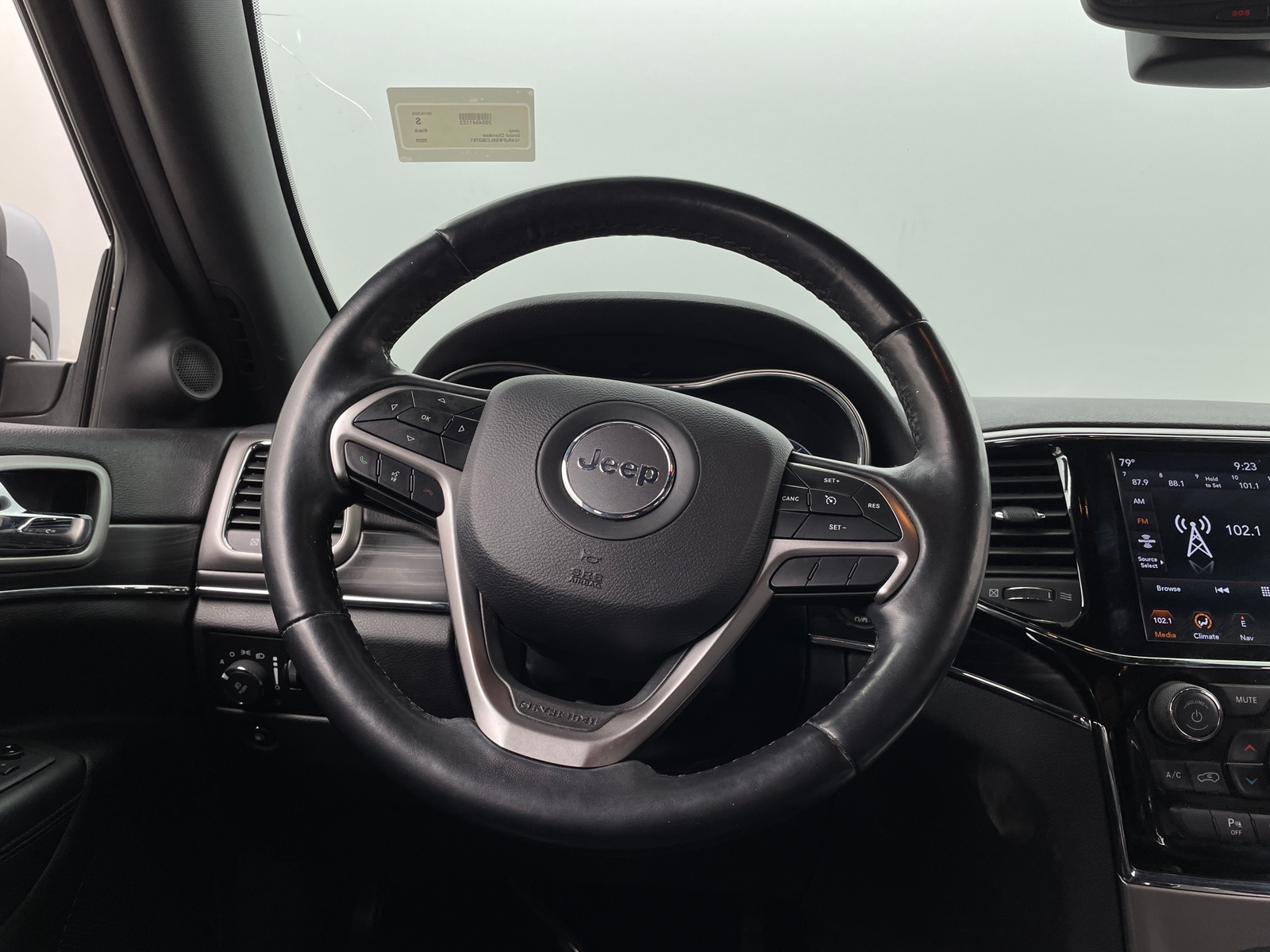 Thumbnail: 2020 Jeep Grand Cherokee - 4