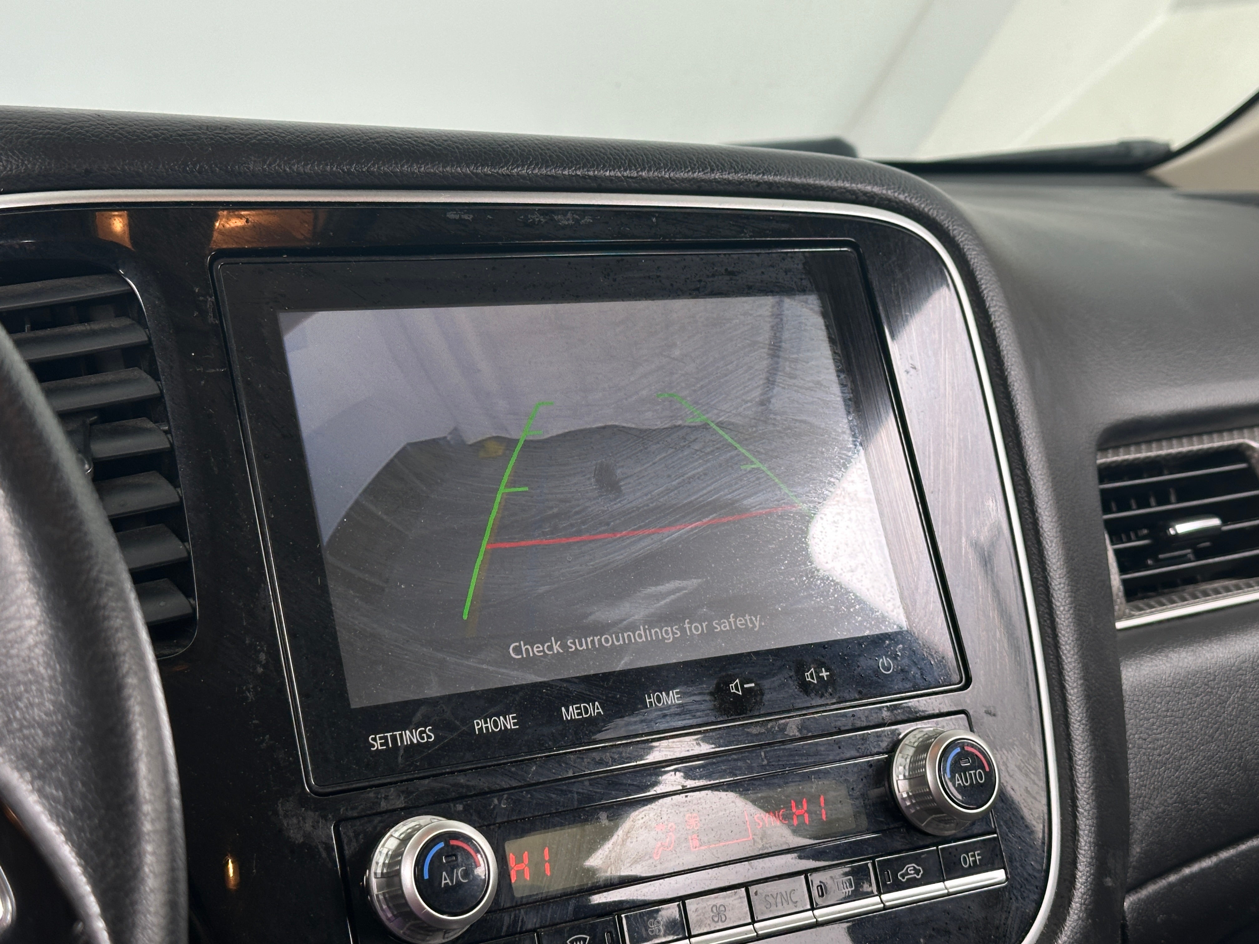 2020 Mitsubishi Outlander SEL - Photo 11