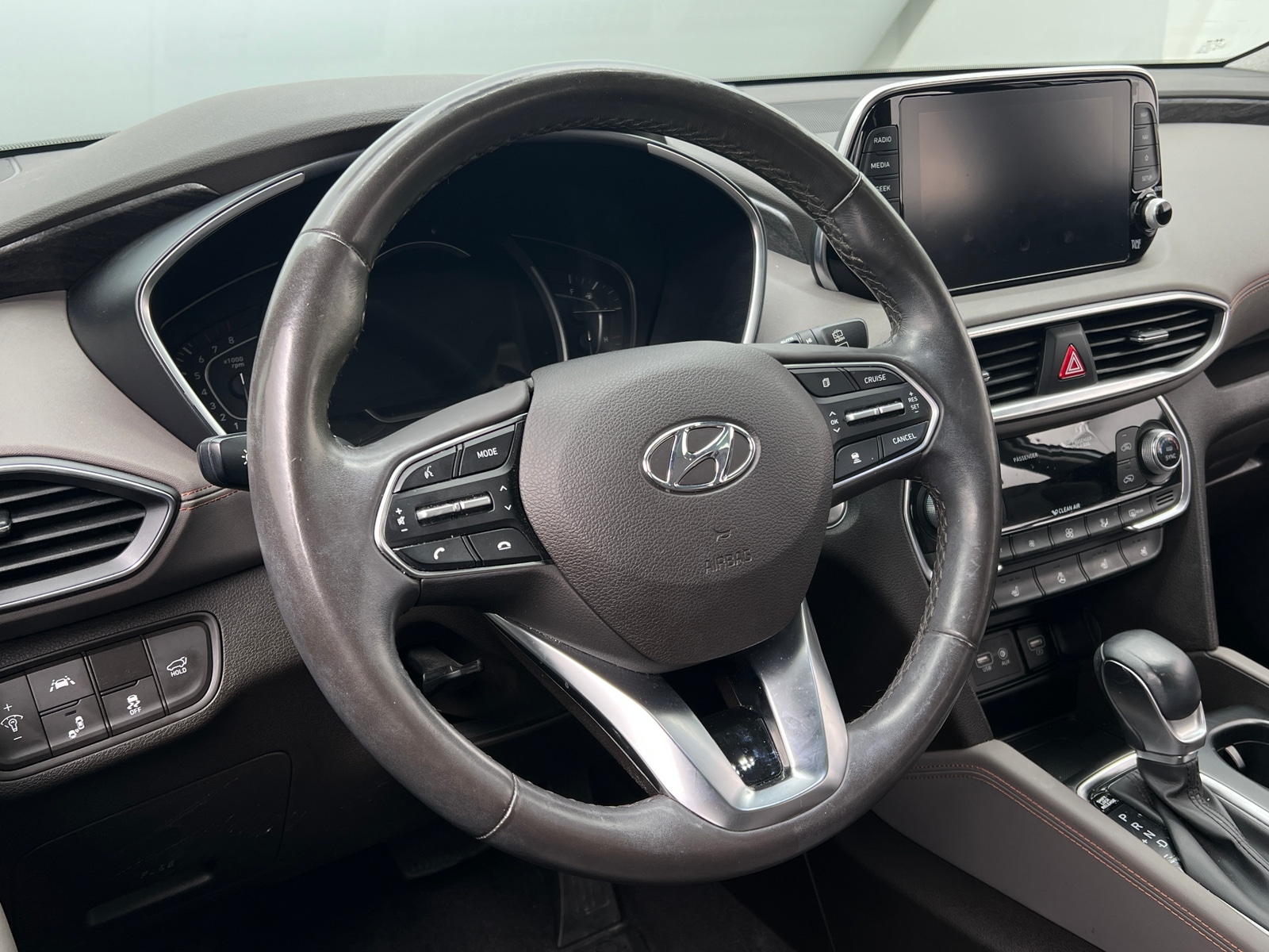 Thumbnail: 2019 Hyundai Santa Fe - 4