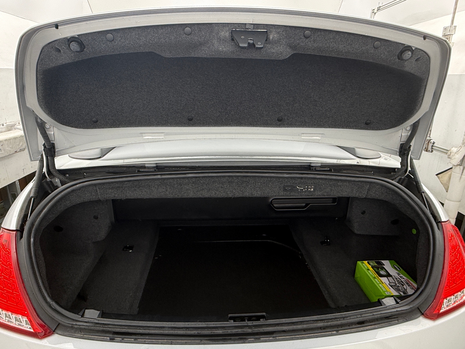 Thumbnail: 2010 BMW 6 Series - 6