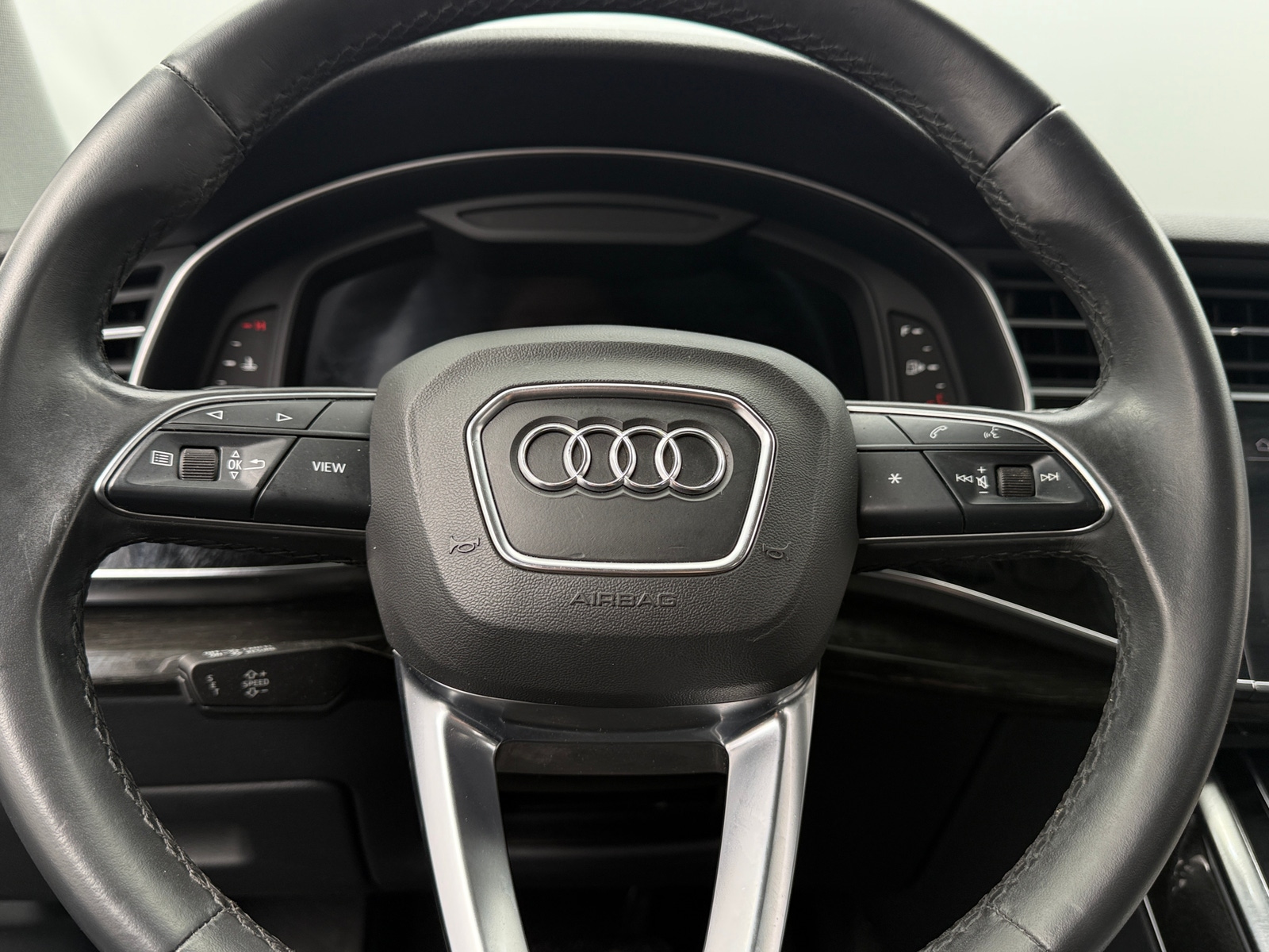 Thumbnail: 2022 Audi Q7 - 4