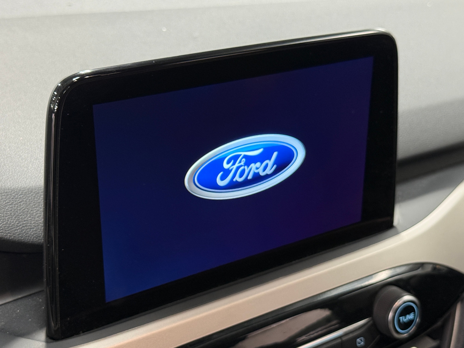 Thumbnail: 2022 Ford Escape - 4