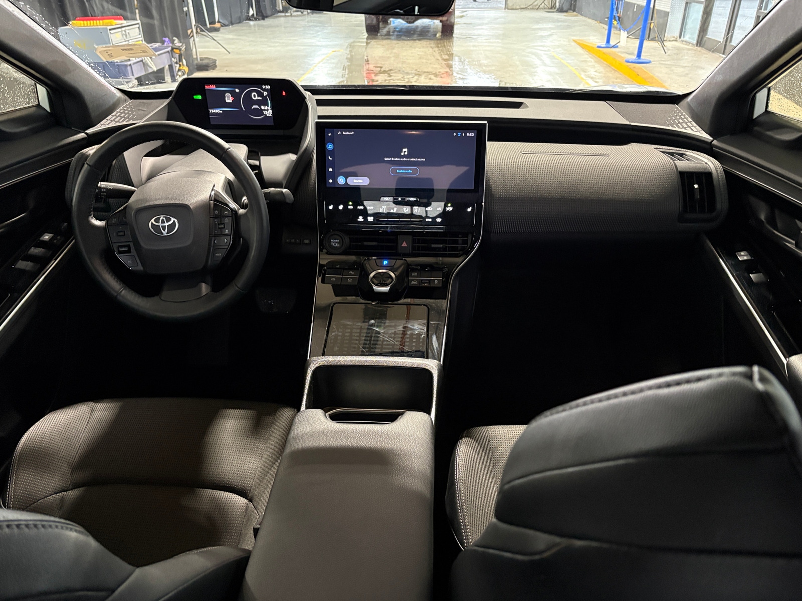 Thumbnail: 2024 Toyota bZ4X - 2