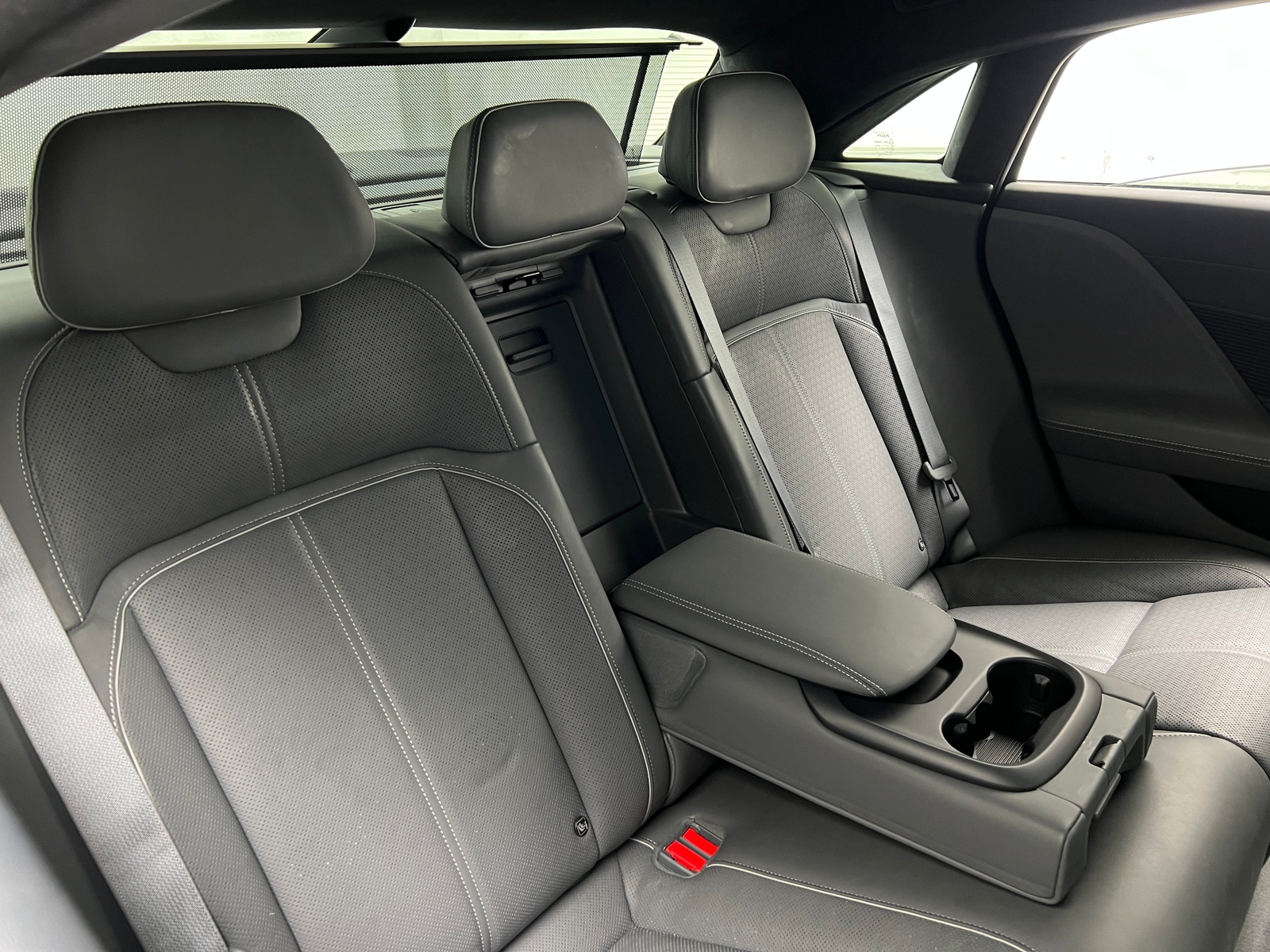 Thumbnail: 2022 Lucid Air - 5