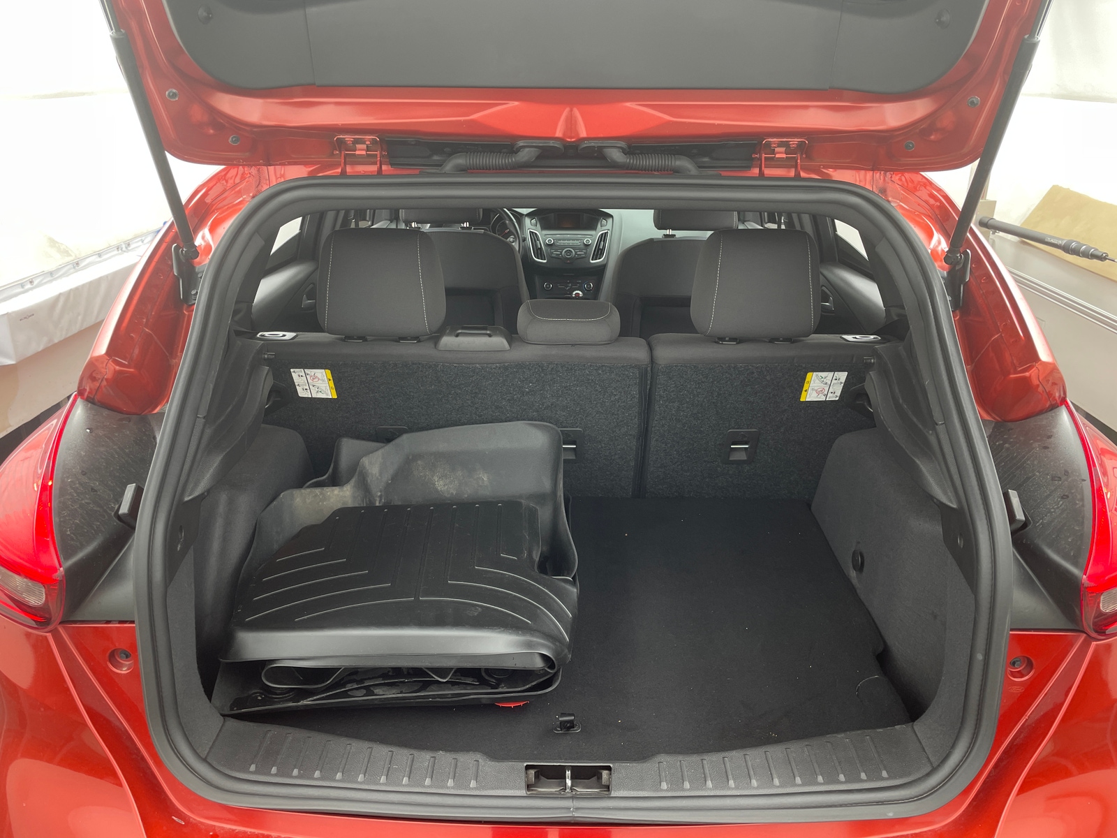 Thumbnail: 2018 Ford Focus - 7