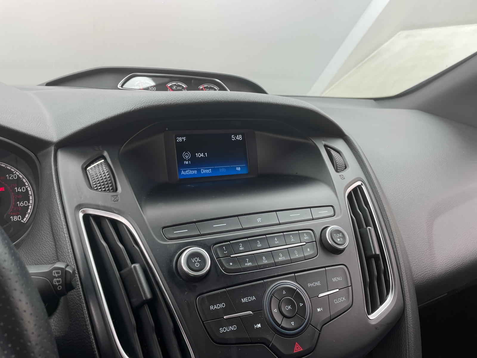 Thumbnail: 2018 Ford Focus - 4