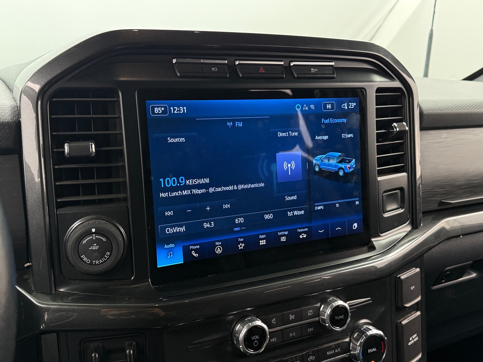 Thumbnail: 2022 Ford Econoline - 4