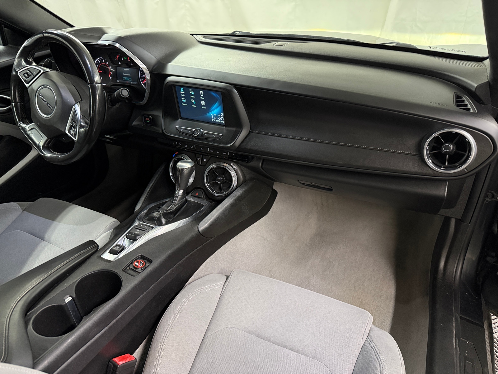 Thumbnail: 2018 Chevrolet Camaro - 3