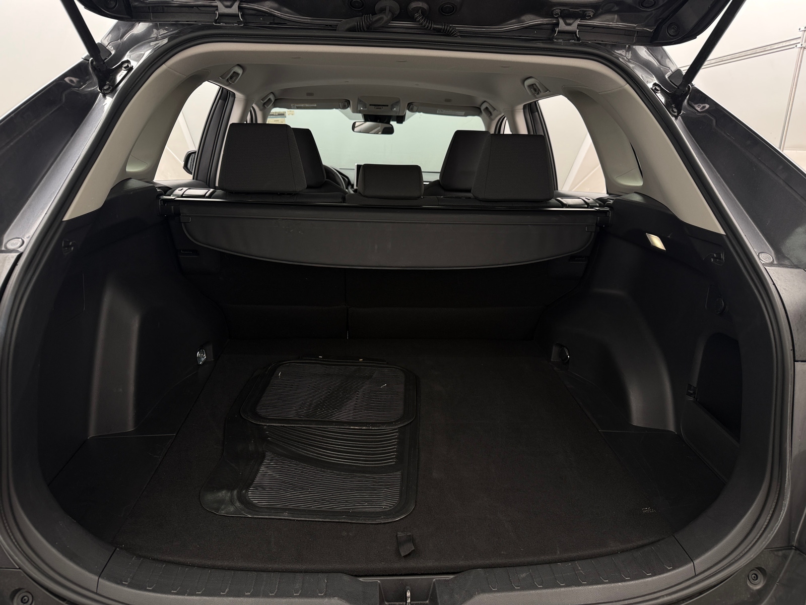 Thumbnail: 2025 Toyota RAV4 - 7