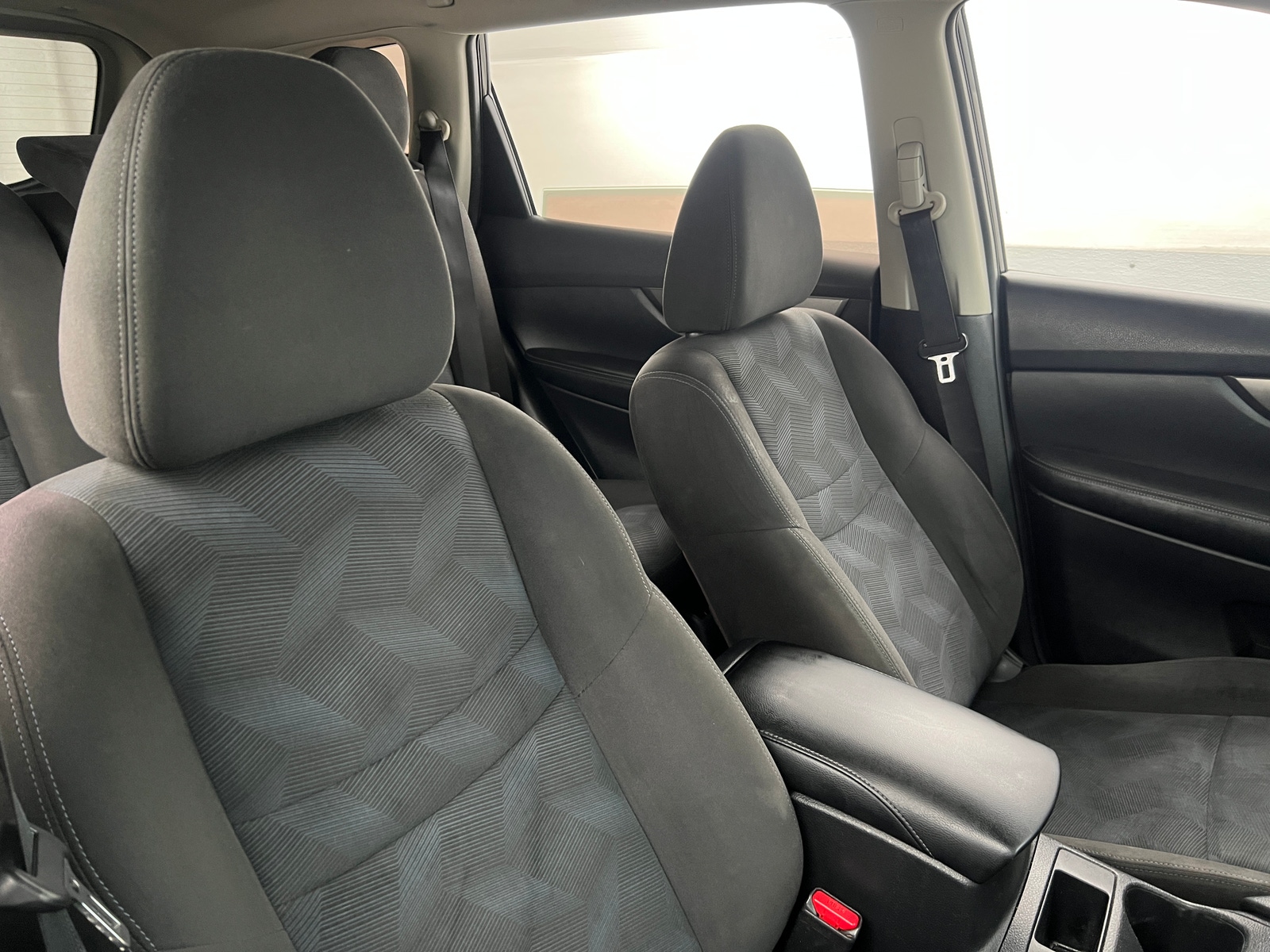 Thumbnail: 2015 Nissan Rogue - 2