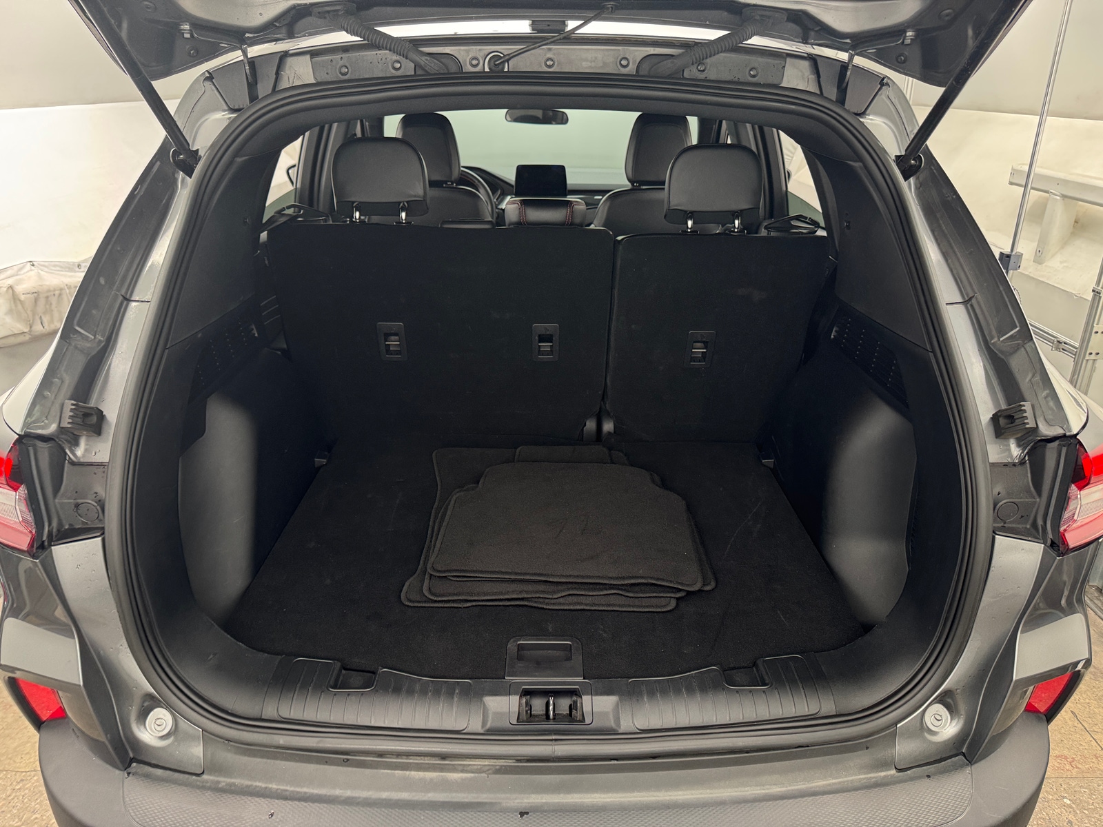 Thumbnail: 2025 Ford Escape - 7