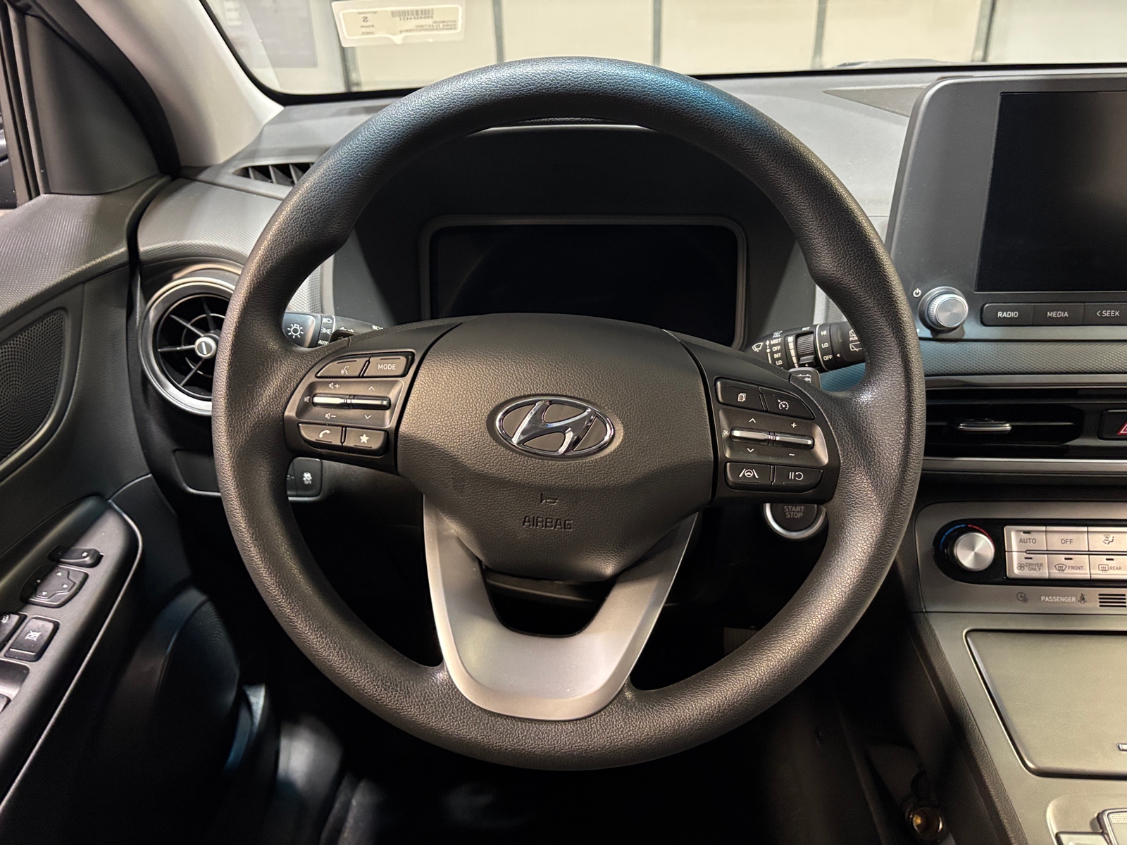 Thumbnail: 2023 Hyundai Kona - 5