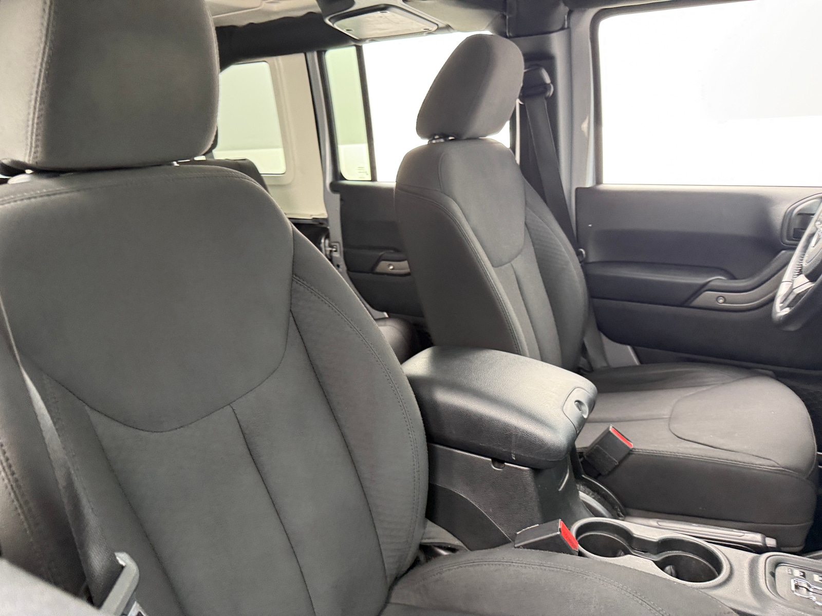 Thumbnail: 2017 Jeep Wrangler - 2