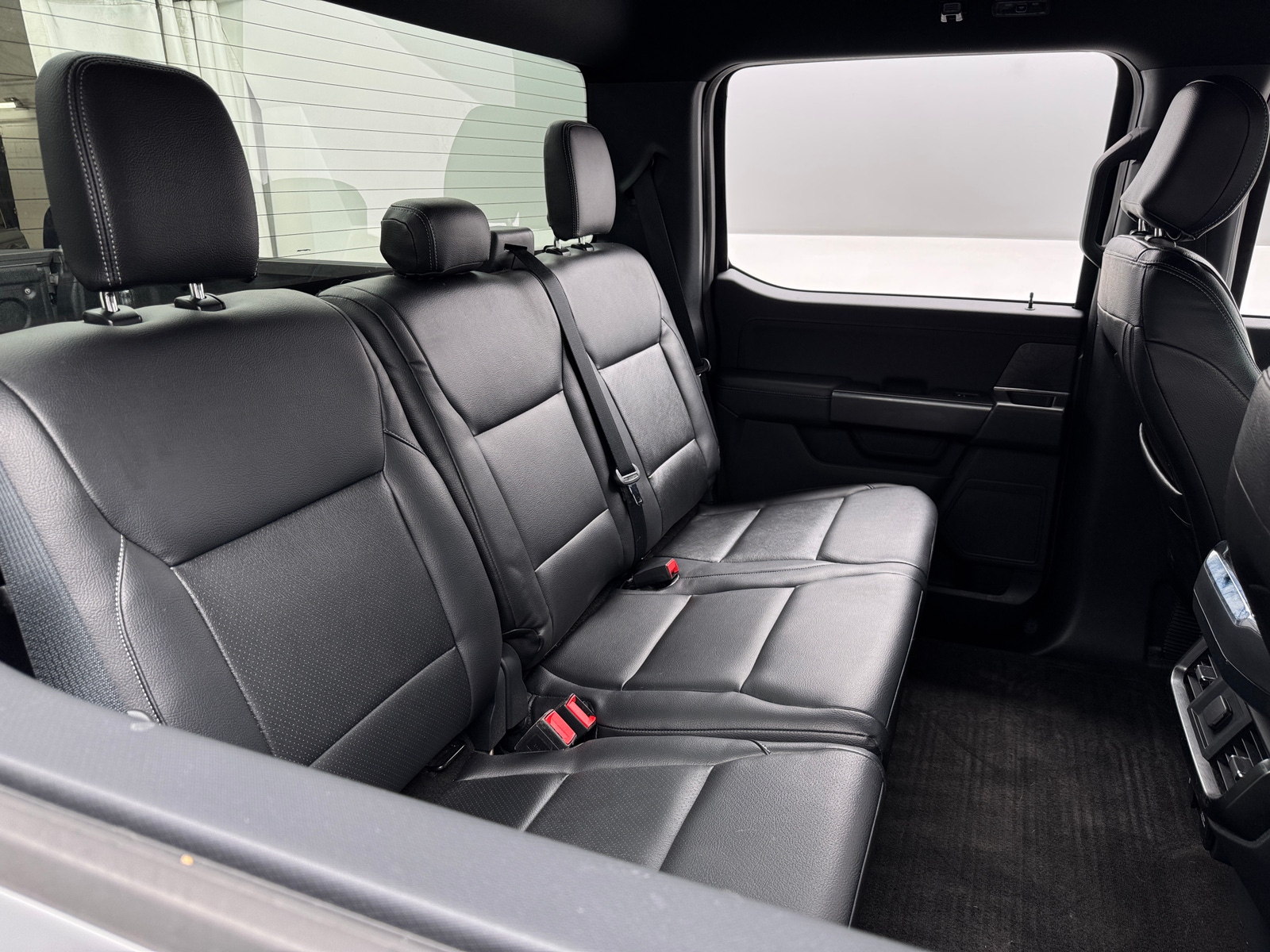 Thumbnail: 2021 Ford Econoline - 6