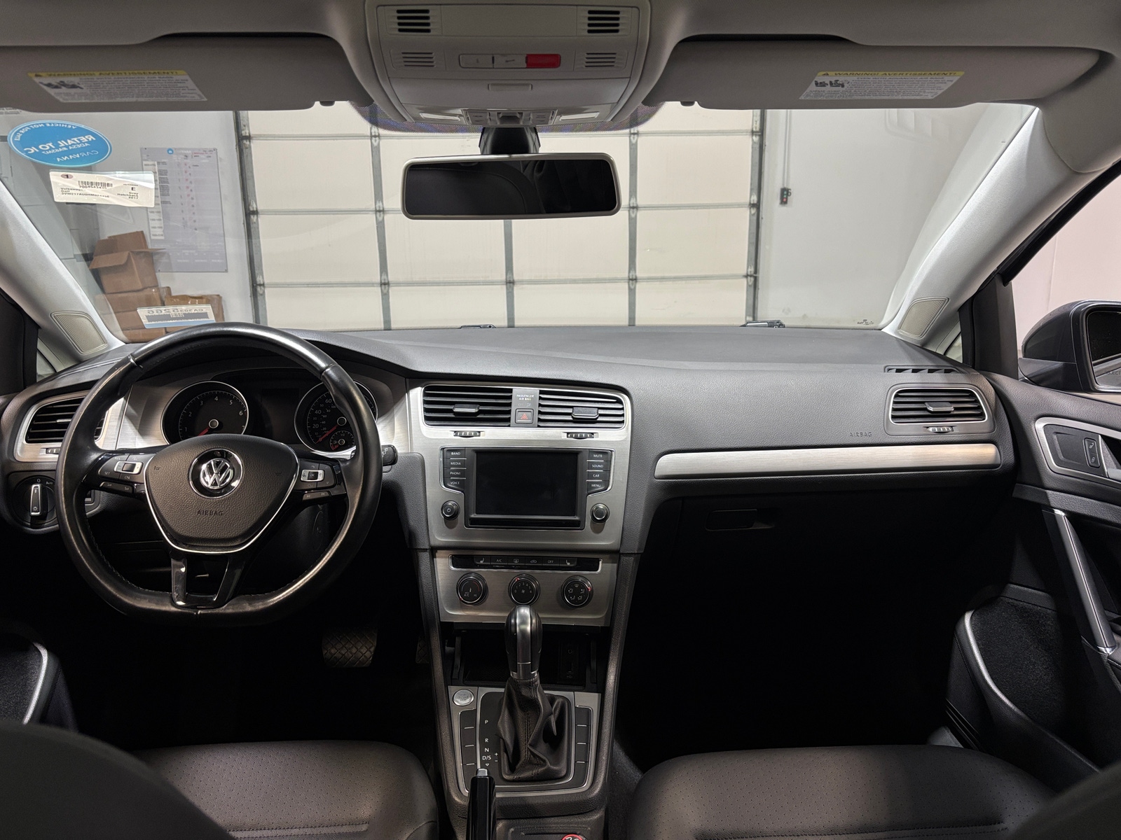 Thumbnail: 2017 Volkswagen Golf - 3