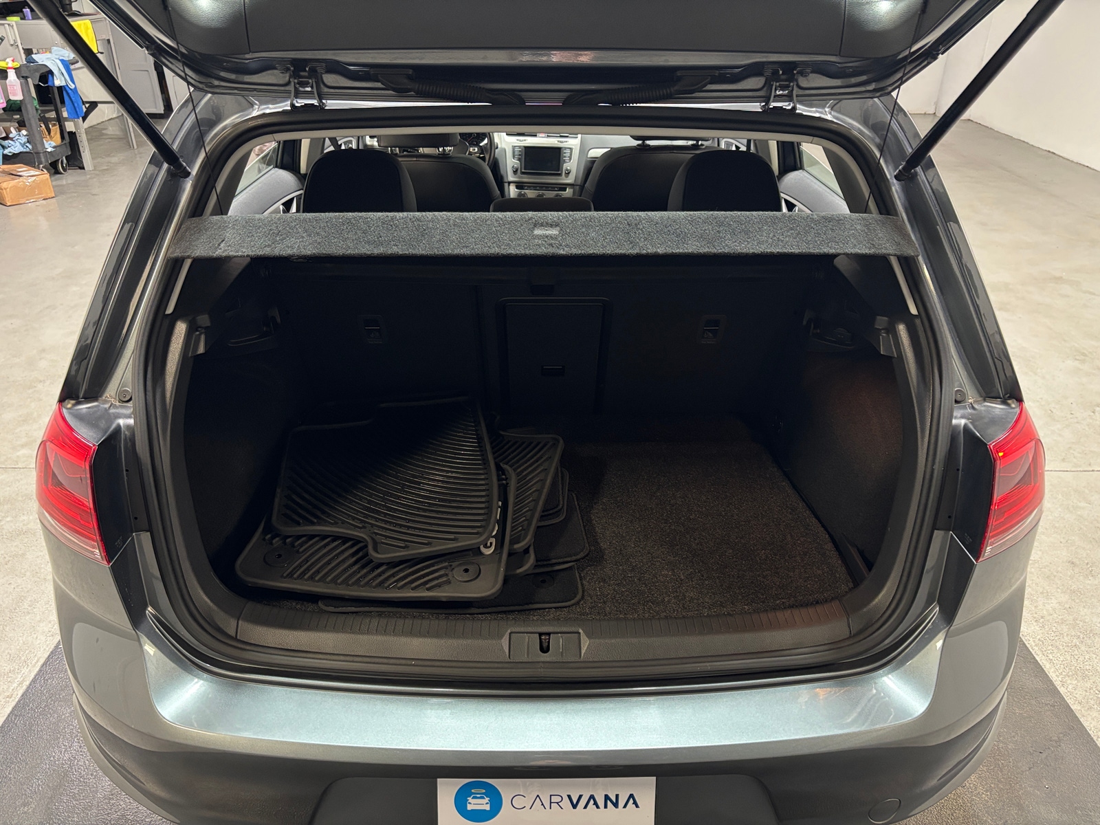 Thumbnail: 2017 Volkswagen Golf - 7