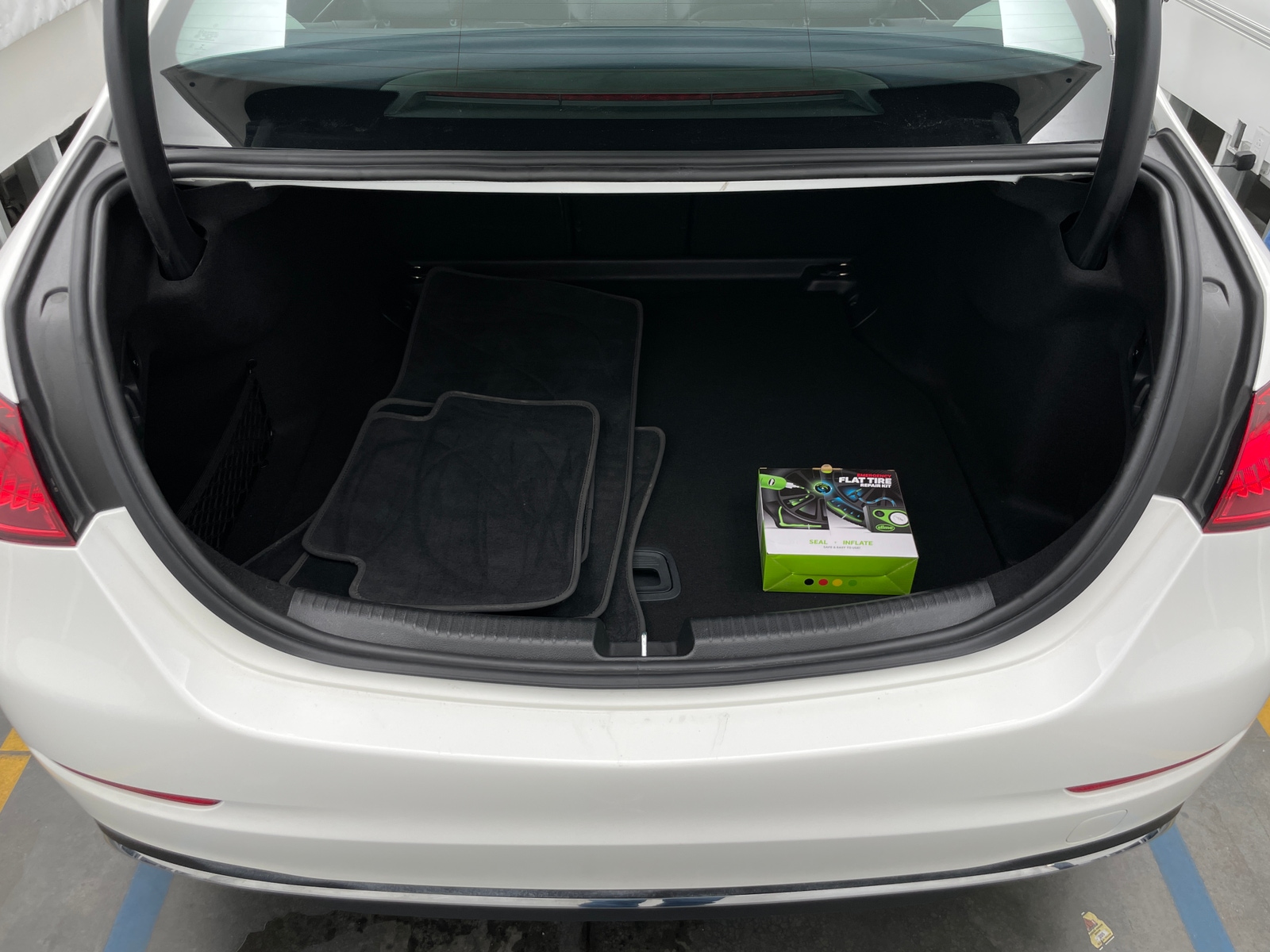 Thumbnail: 2022 Mercedes-Benz C-Class - 6