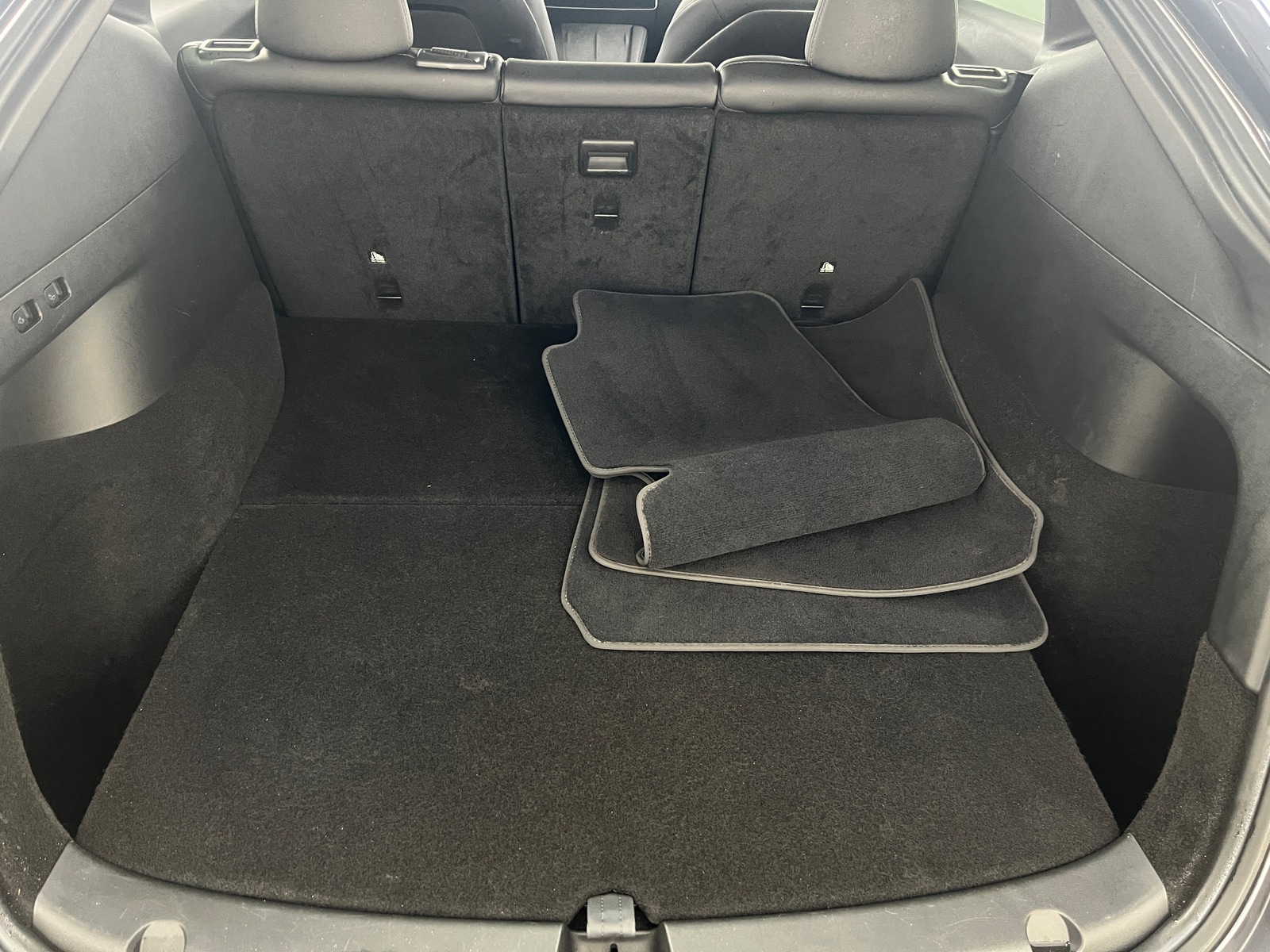 Thumbnail: 2022 Tesla Model Y - 6