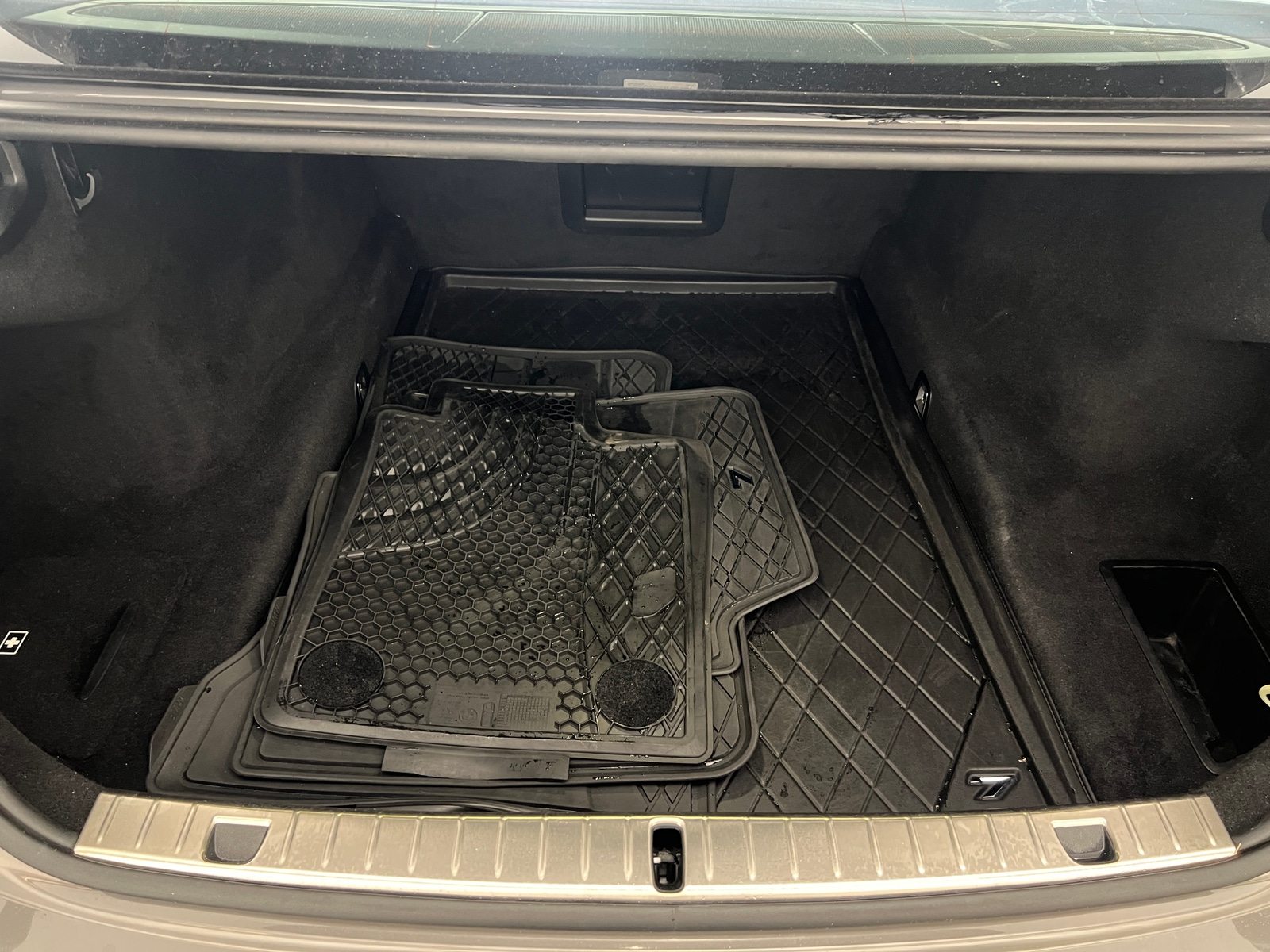 Thumbnail: 2021 BMW 7 Series - 6