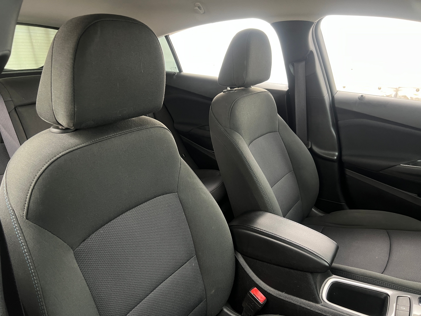 Thumbnail: 2017 Chevrolet Cruze - 2