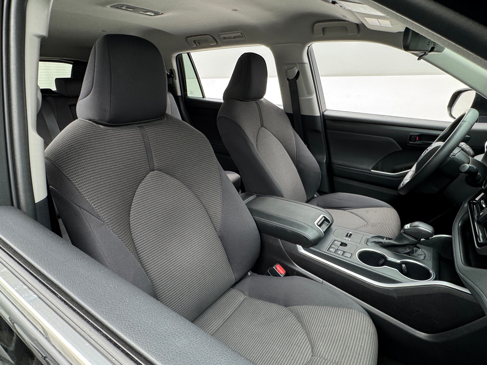 Thumbnail: 2025 Toyota Highlander - 2