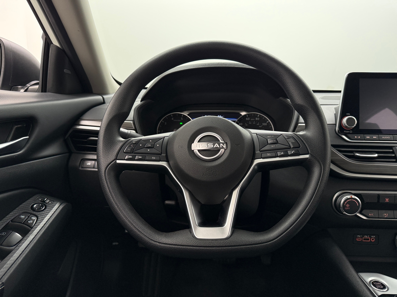 Thumbnail: 2025 Nissan Altima - 5