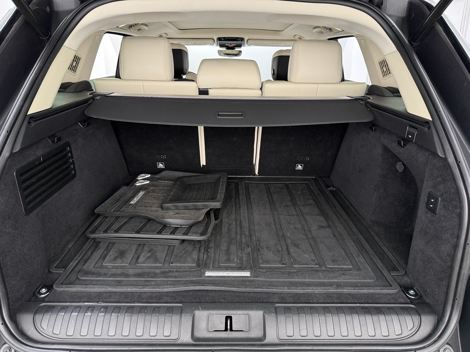 Thumbnail: 2019 Land Rover Range Rover Sport - 6