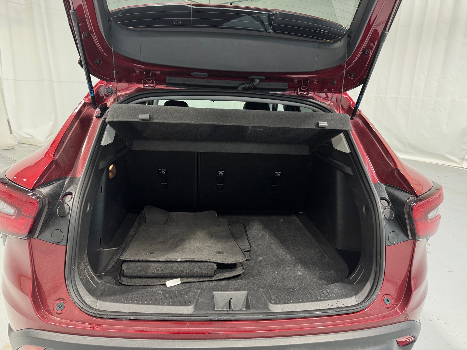 Thumbnail: 2025 Chevrolet Trax - 7