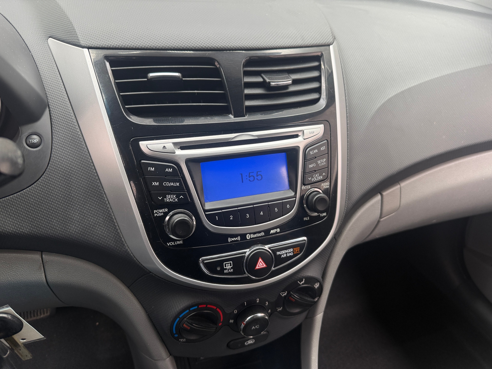 Thumbnail: 2013 Hyundai Accent - 4