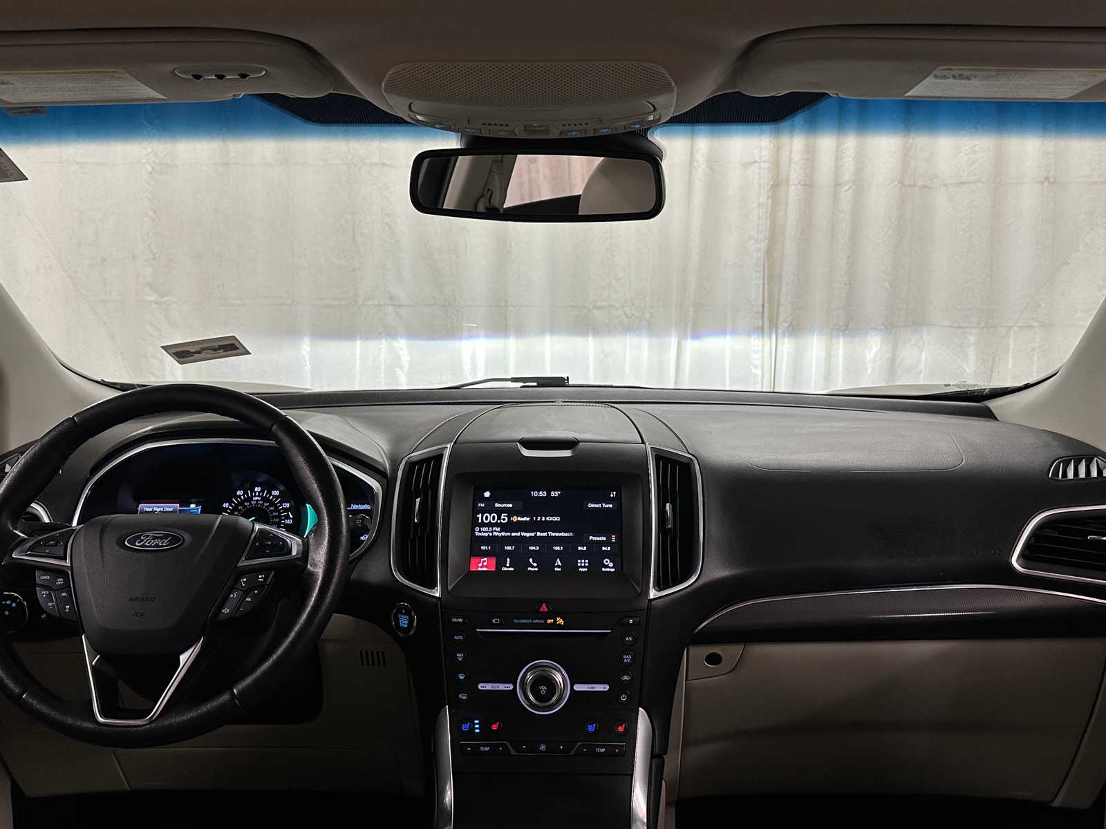 Thumbnail: 2019 Ford Edge - 2