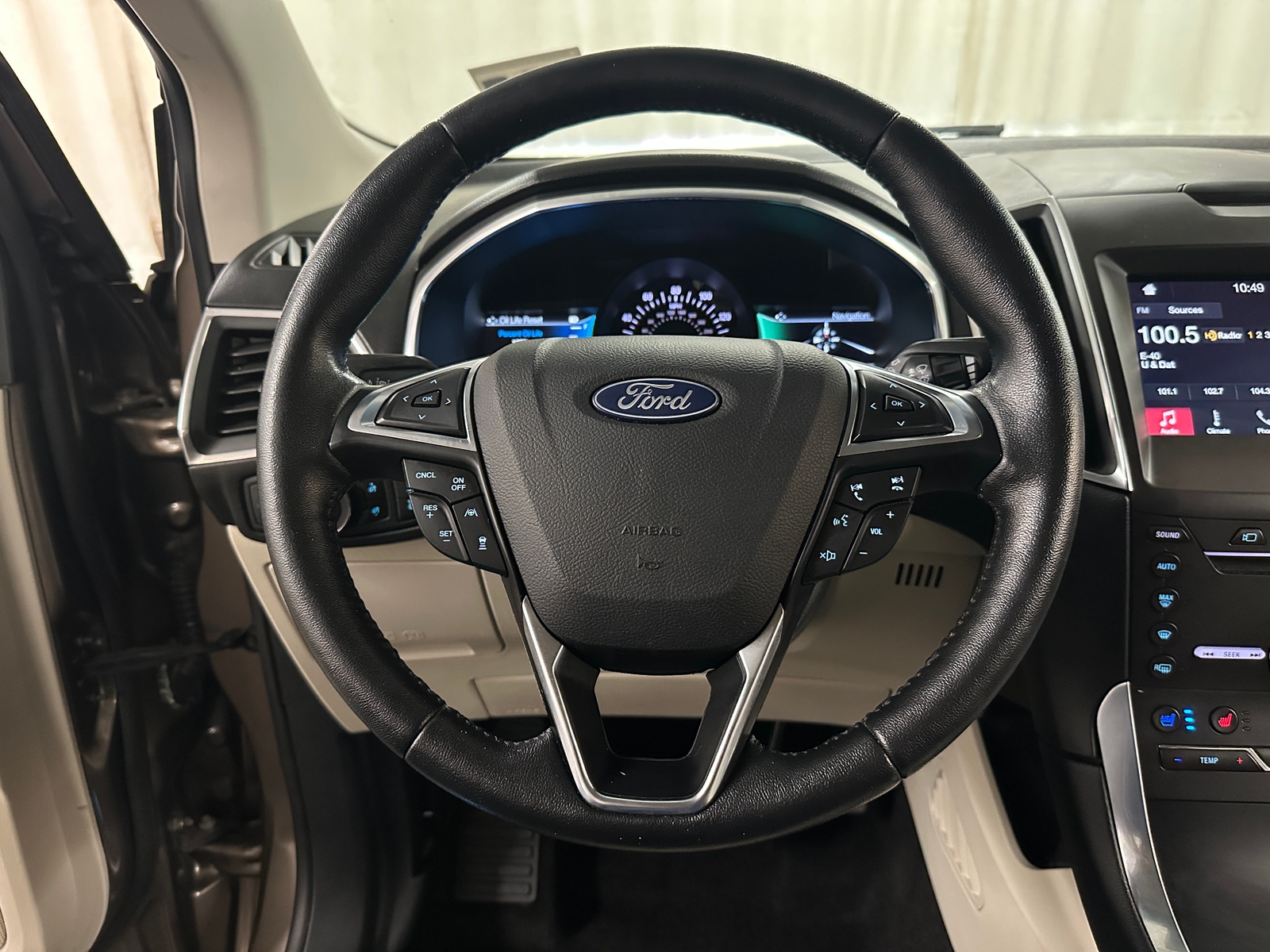 Thumbnail: 2019 Ford Edge - 4