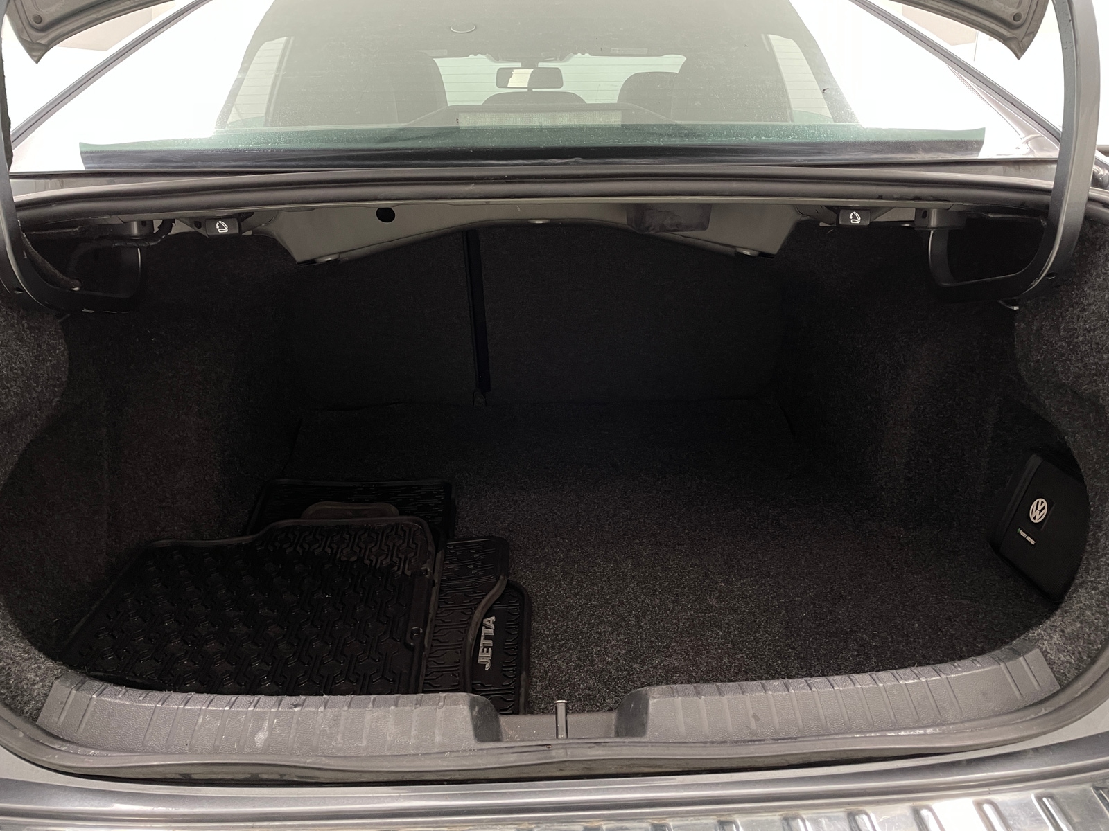 Thumbnail: 2019 Volkswagen Jetta - 7