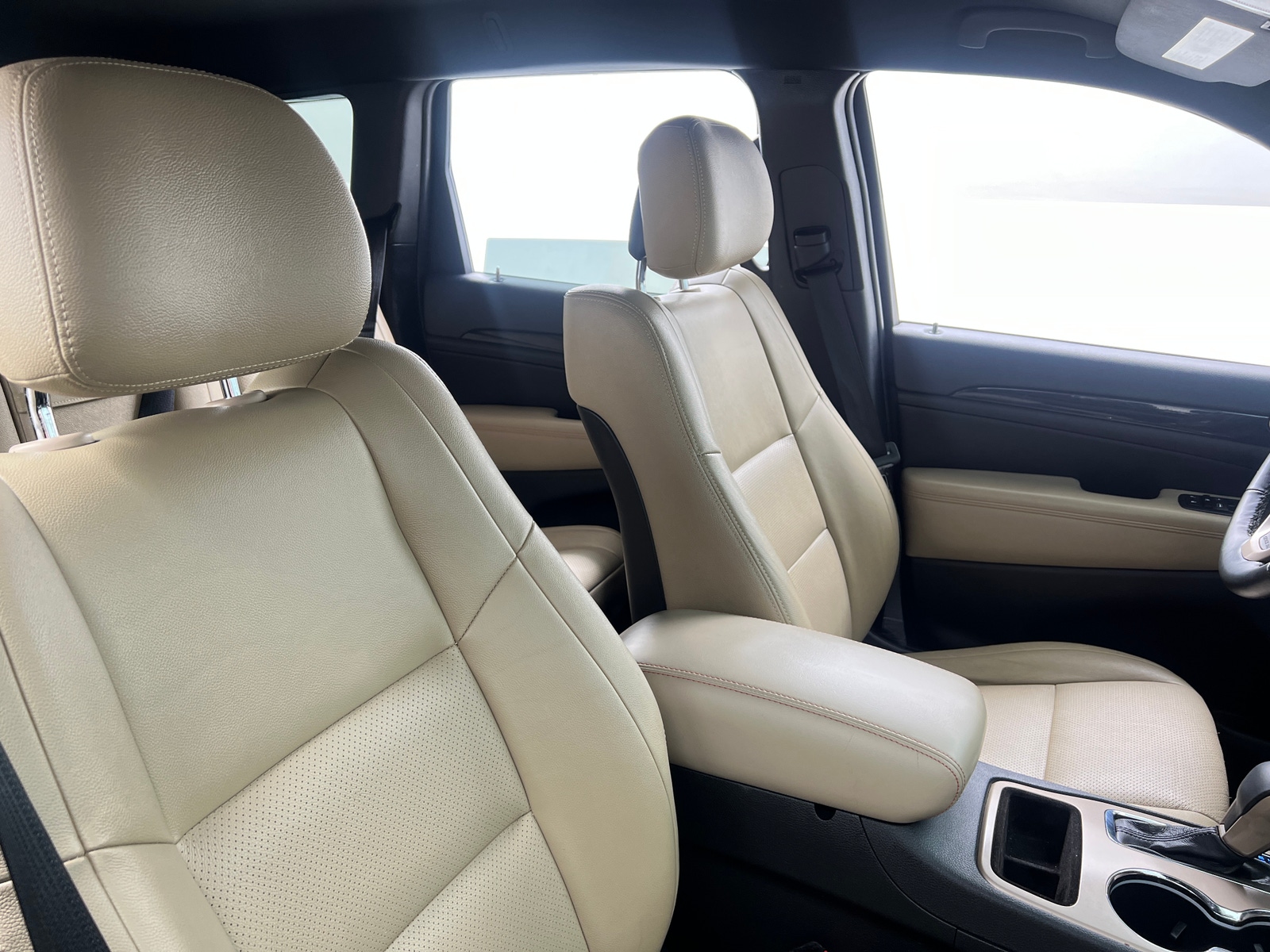 Thumbnail: 2016 Jeep Grand Cherokee - 2