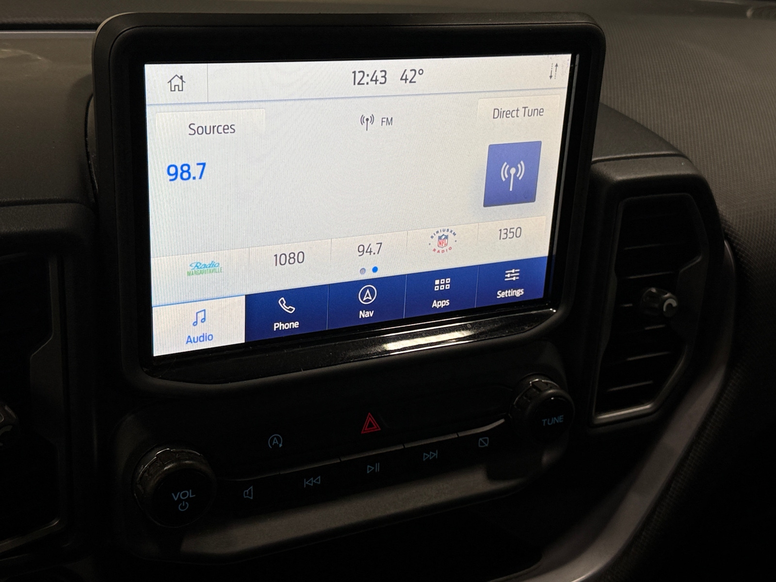 Thumbnail: 2023 Ford Bronco Sport - 4