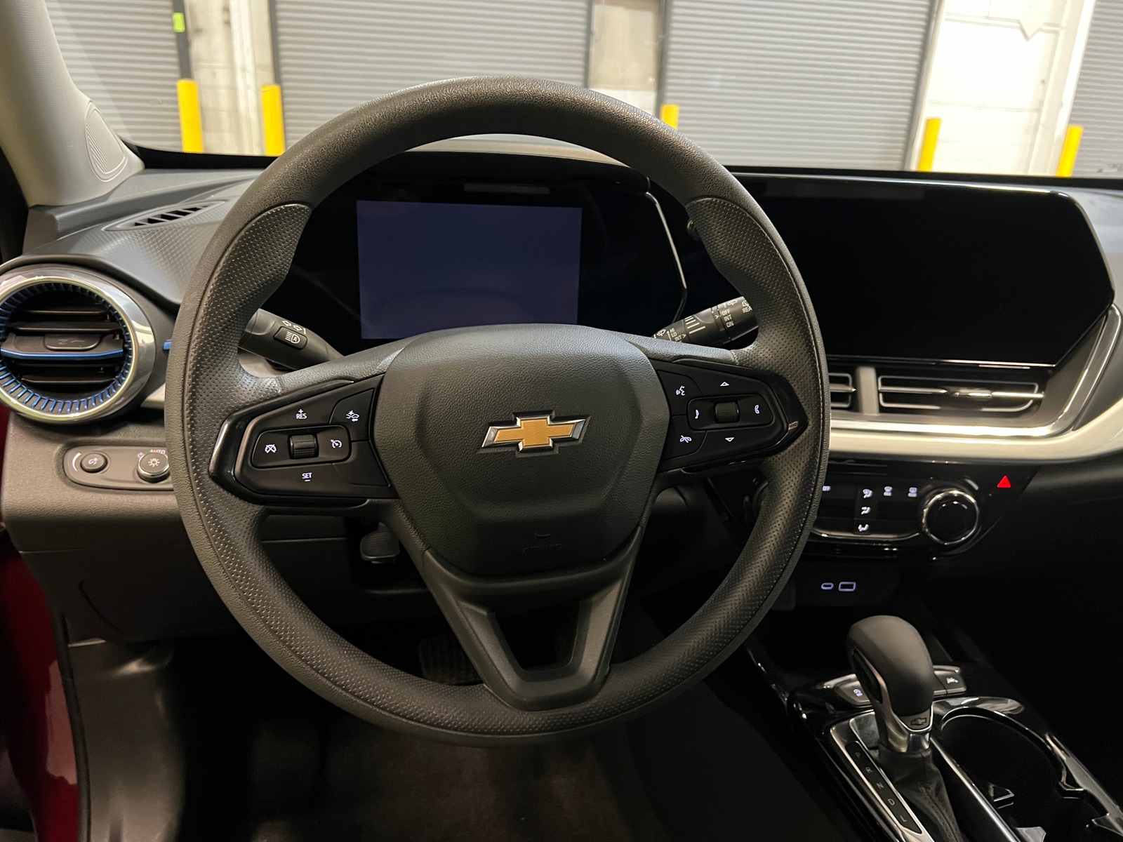 Thumbnail: 2025 Chevrolet Trax - 5