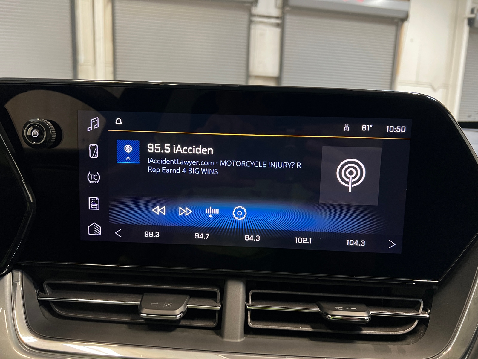 Thumbnail: 2025 Chevrolet Trax - 4